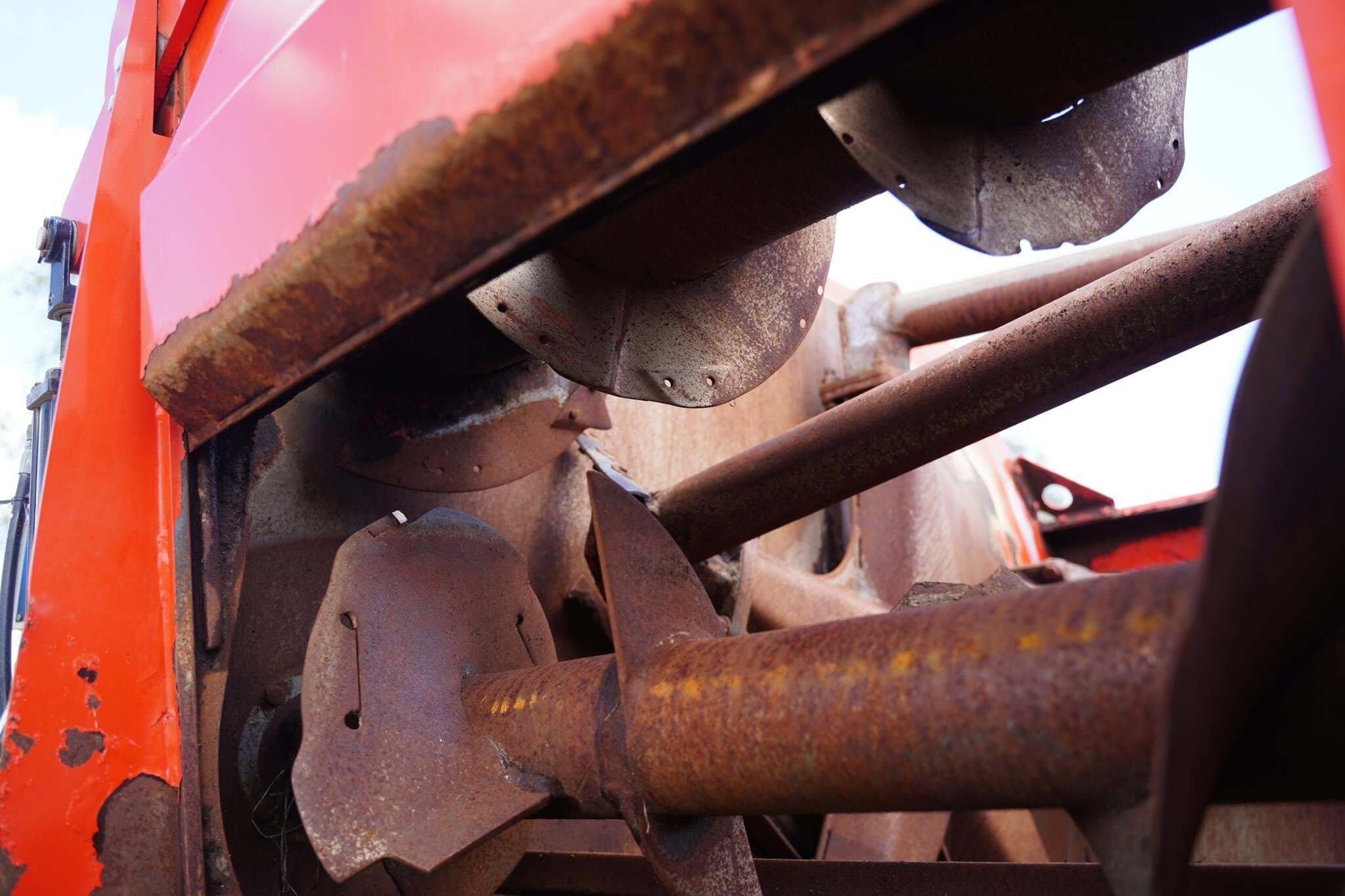 2018 Kuhn Knight RA142 Grinders and Mixer