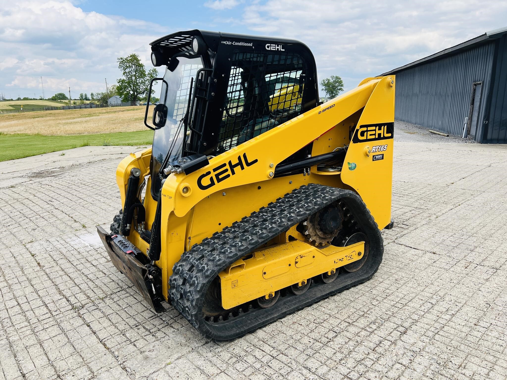 2019 Gehl RT165 Skid Steer