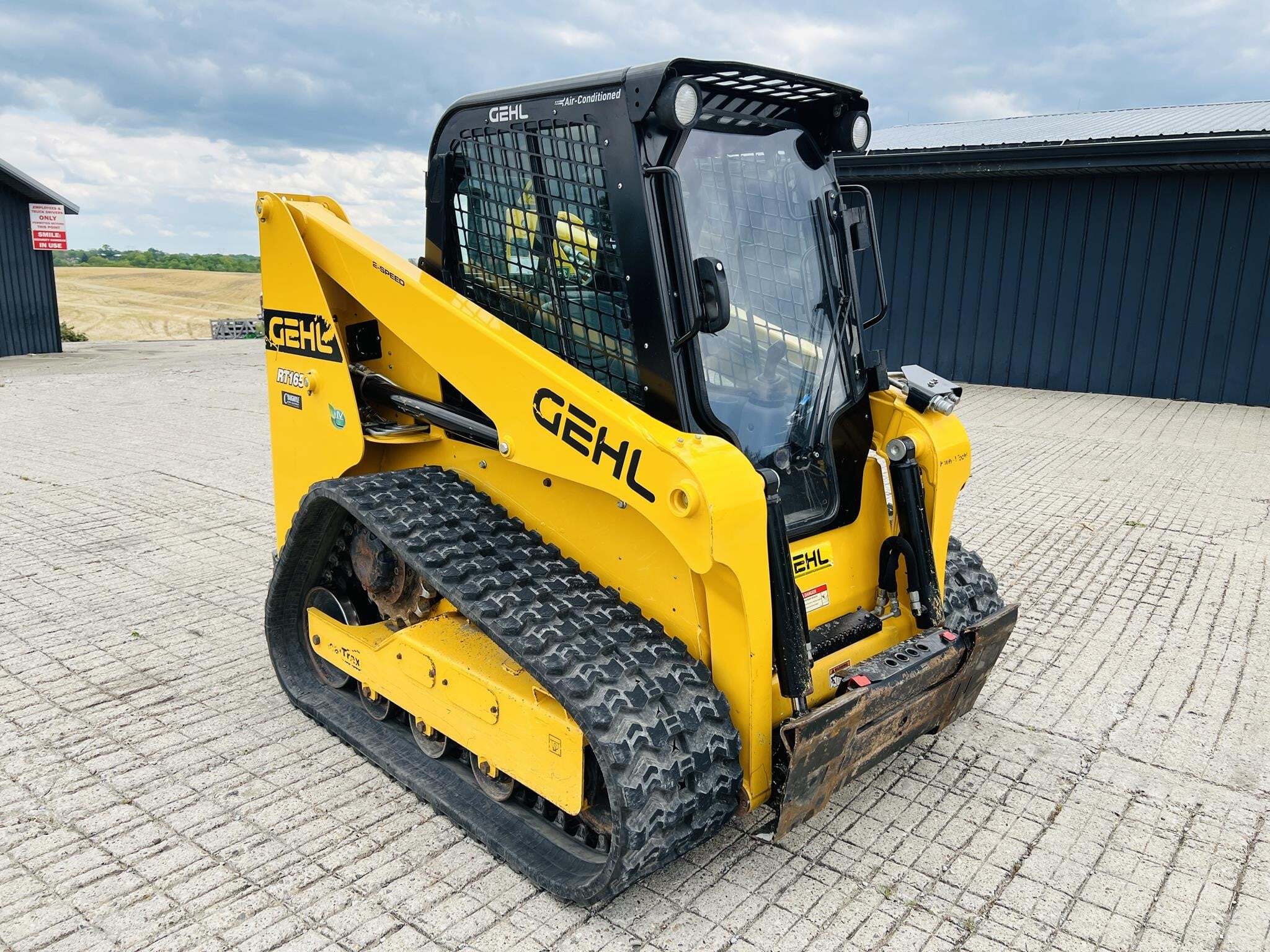 2019 Gehl RT165 Skid Steer