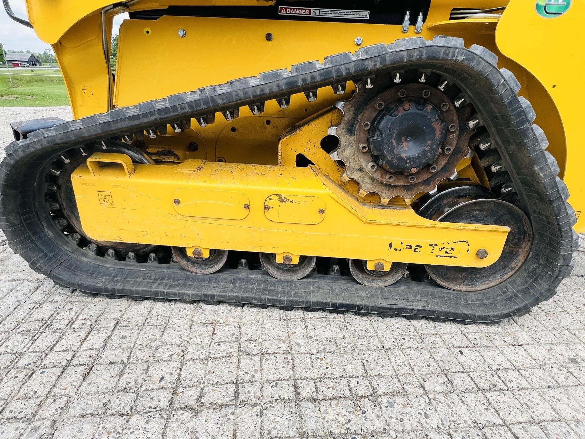 2019 Gehl RT165 Skid Steer