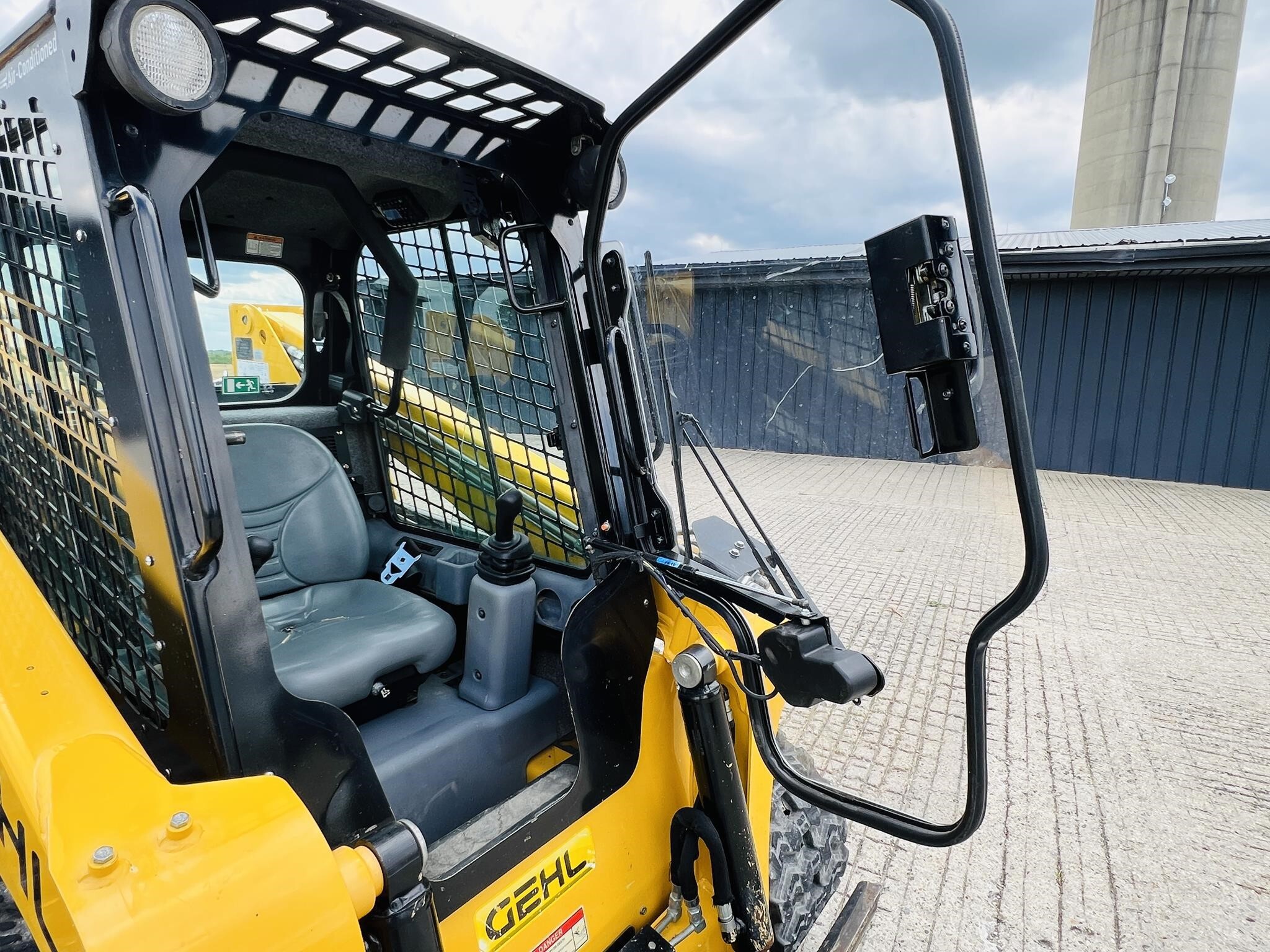 2019 Gehl RT165 Skid Steer