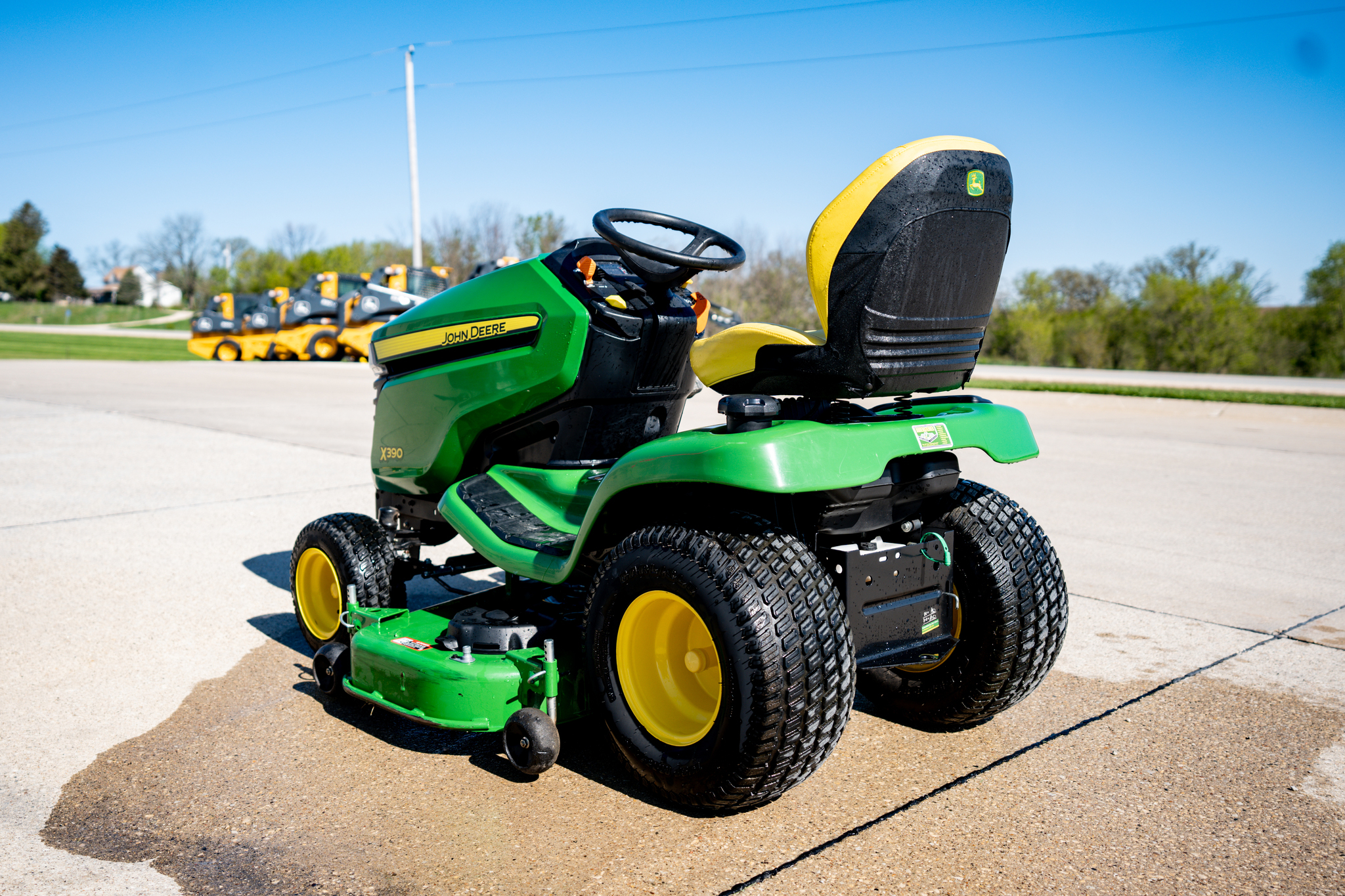 2022 John Deere X390 Lawn Mower