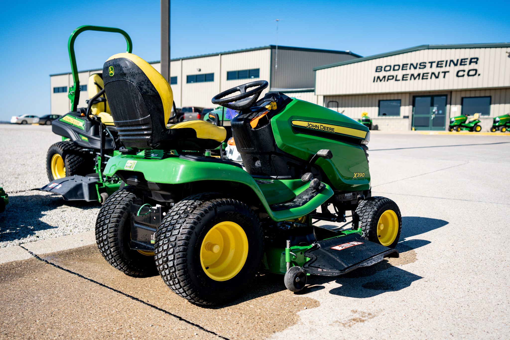 2022 John Deere X390 Lawn Mower