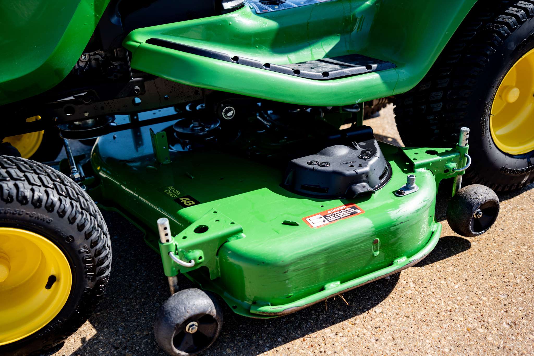 2022 John Deere X390 Lawn Mower