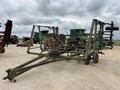  John Deere 1600 Chisel Plow