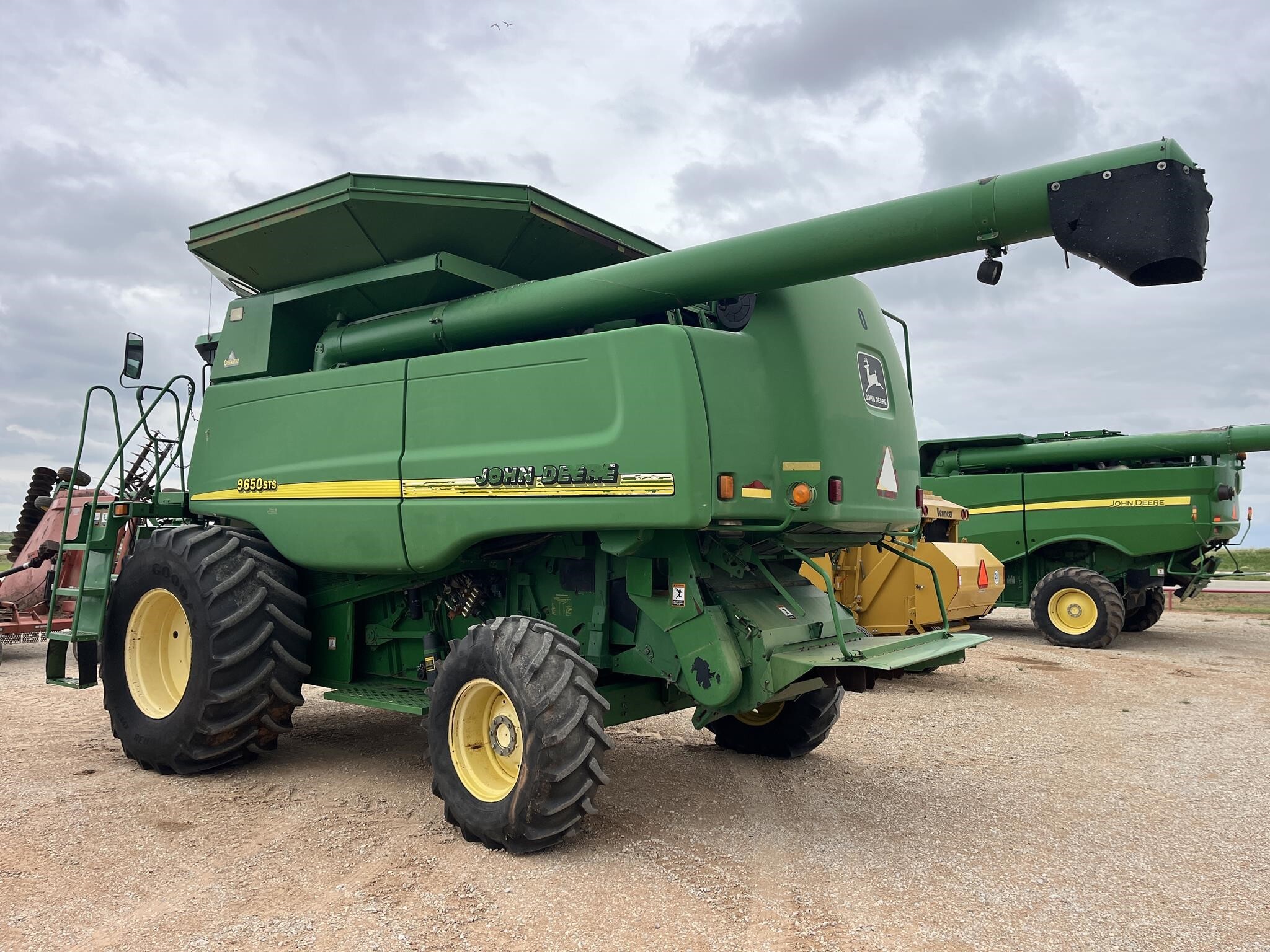 2000 John Deere 9650 STS Combine