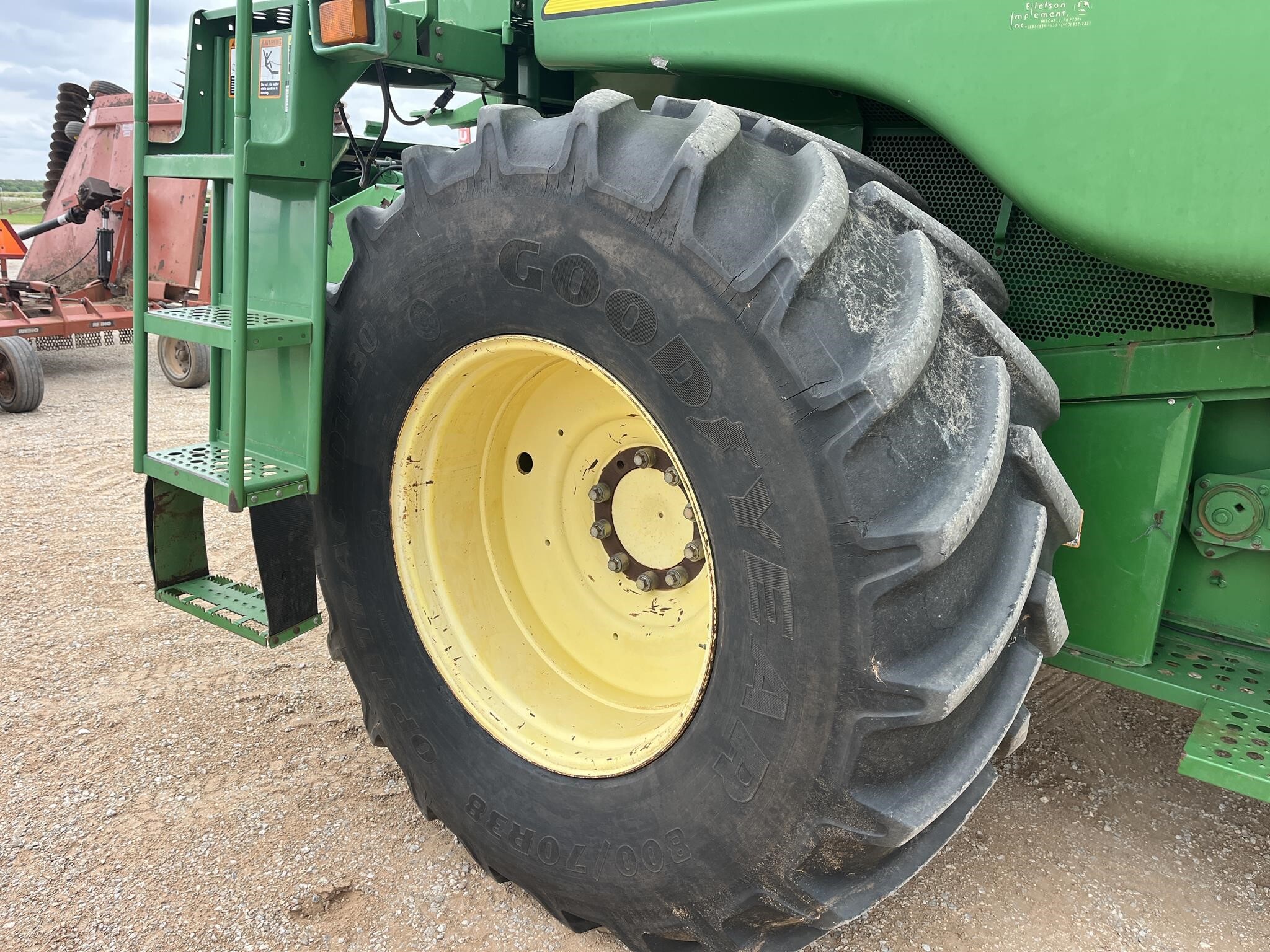 2000 John Deere 9650 STS Combine