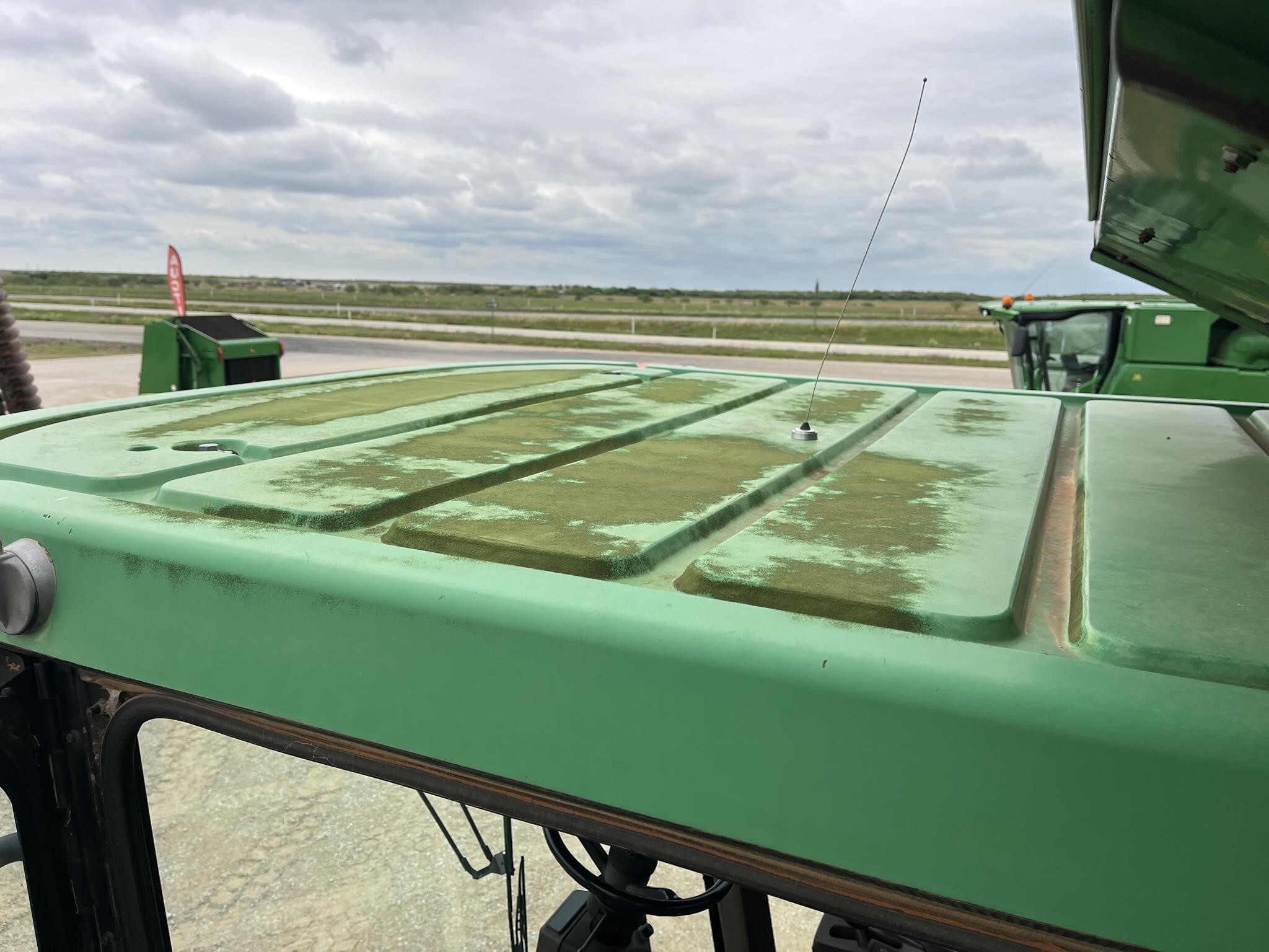 2000 John Deere 9650 STS Combine