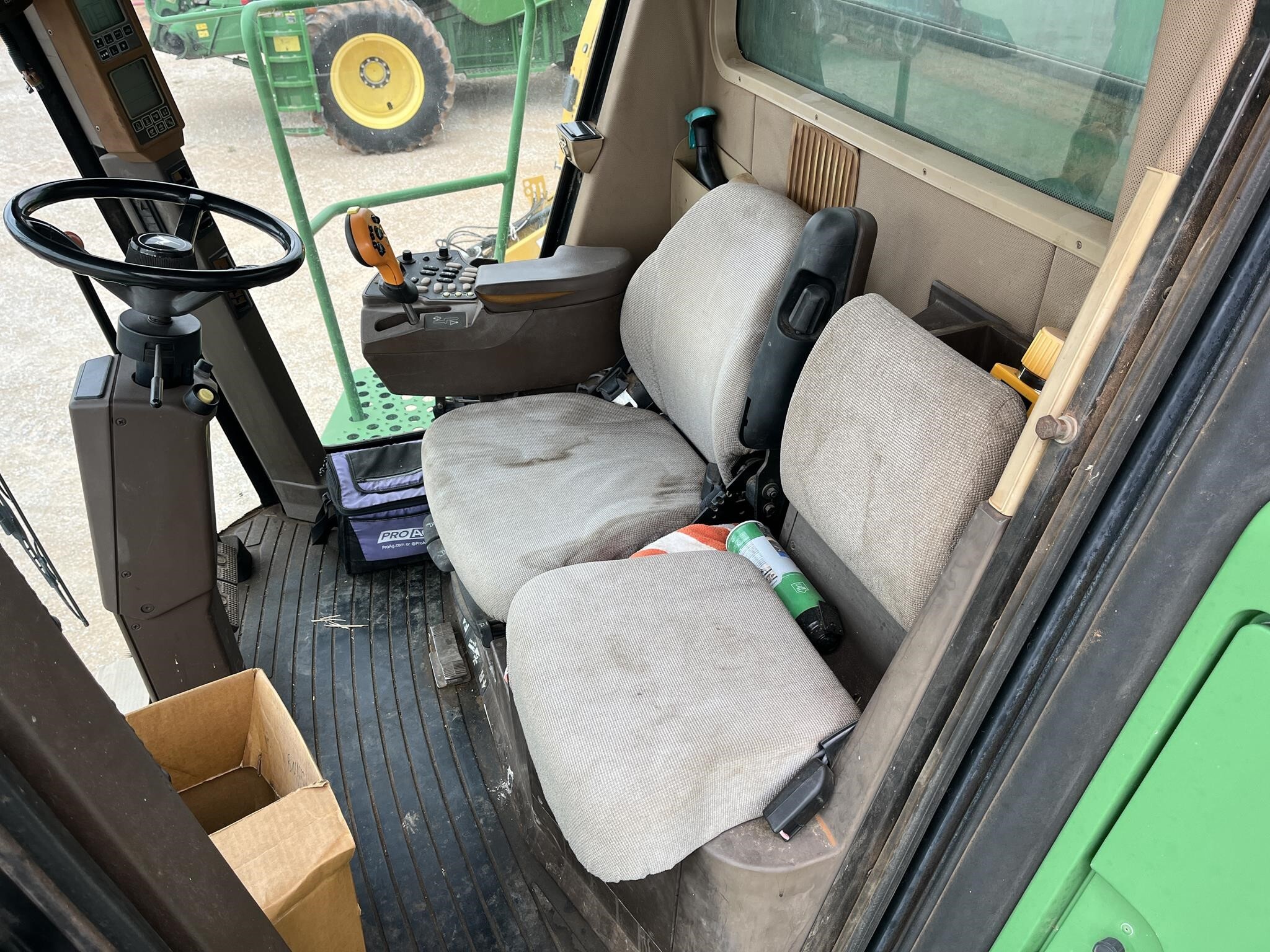 2000 John Deere 9650 STS Combine