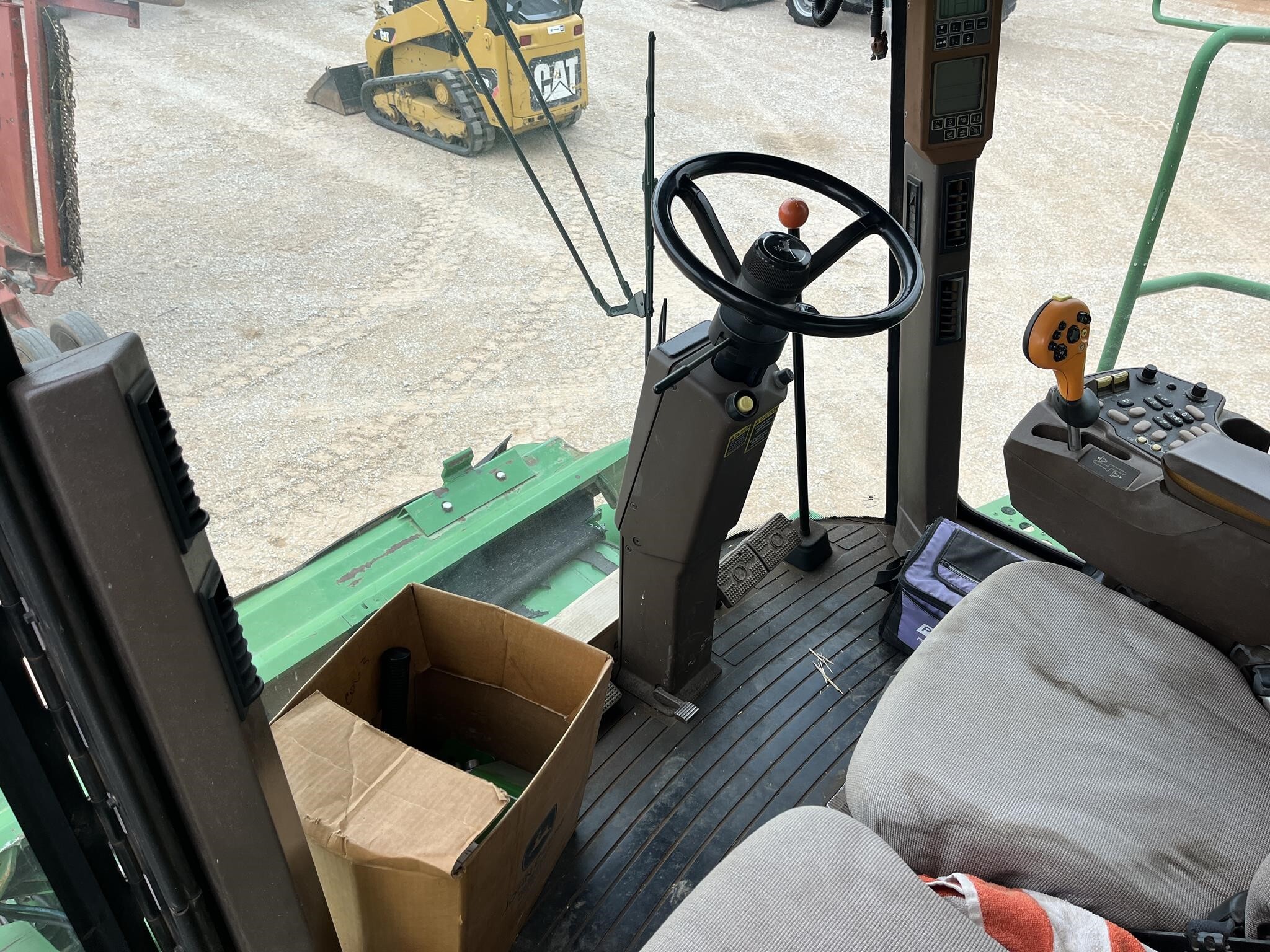 2000 John Deere 9650 STS Combine