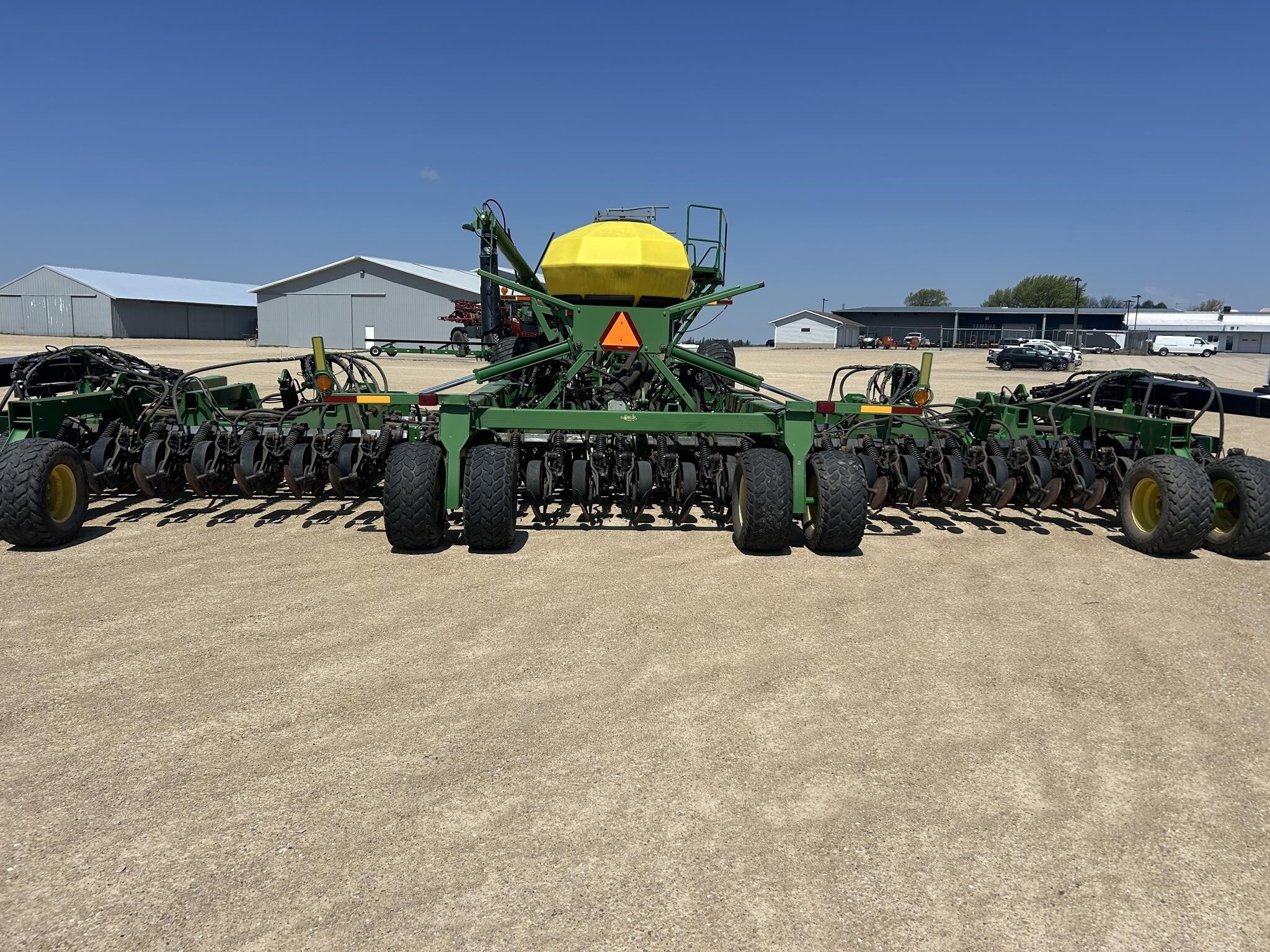  John Deere 1890 CCS Air Seeder