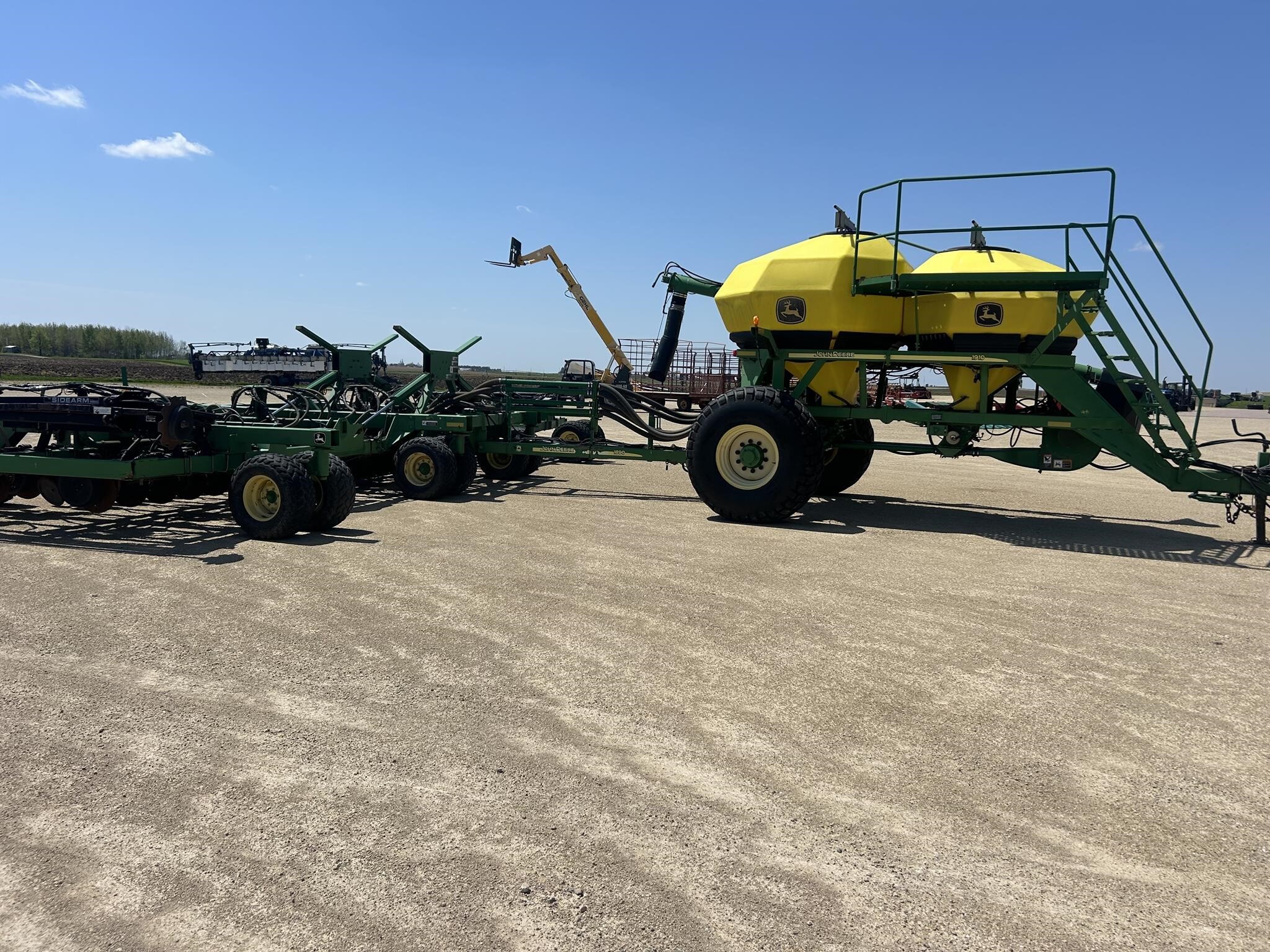  John Deere 1890 CCS Air Seeder