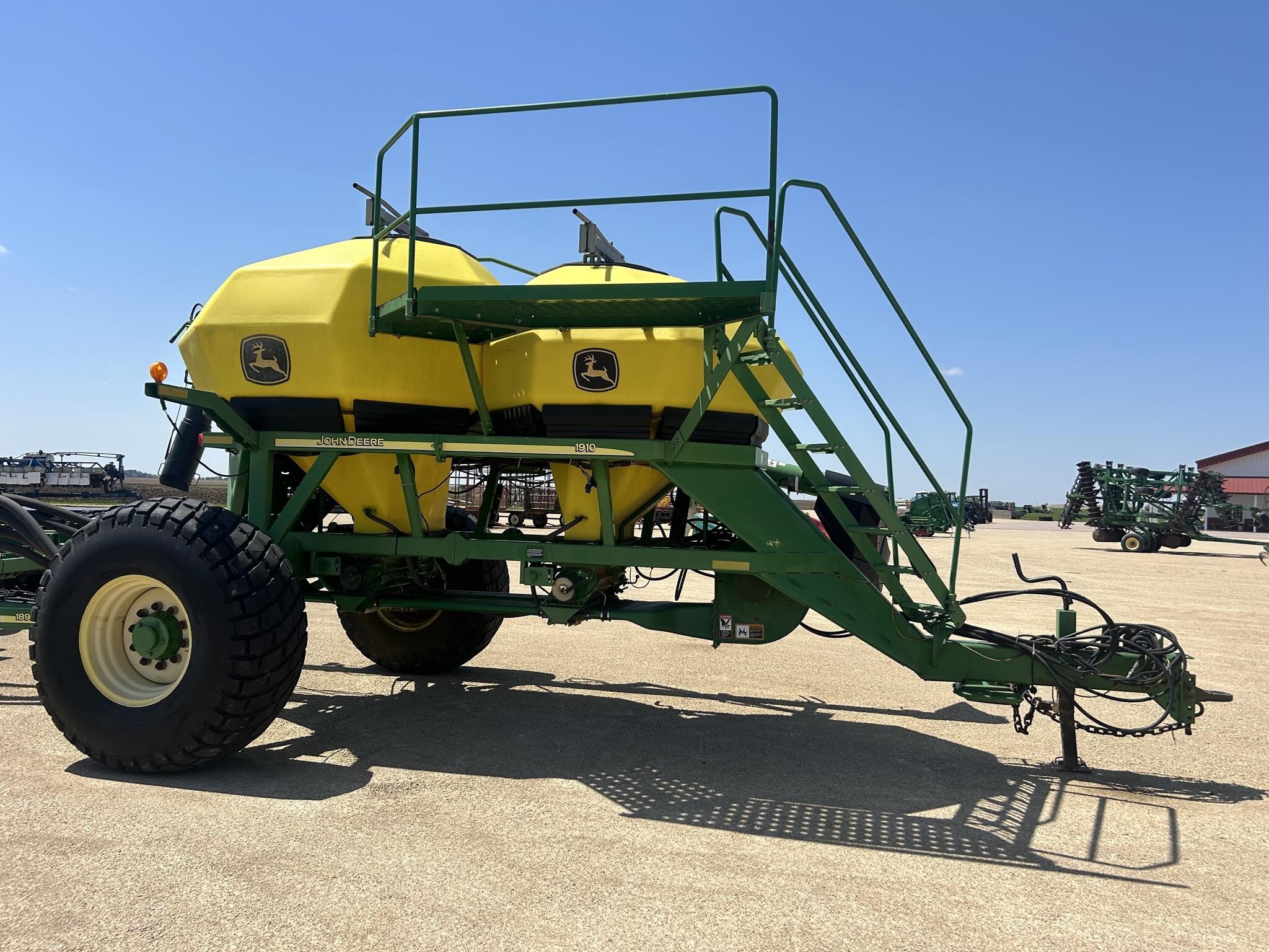  John Deere 1890 CCS Air Seeder