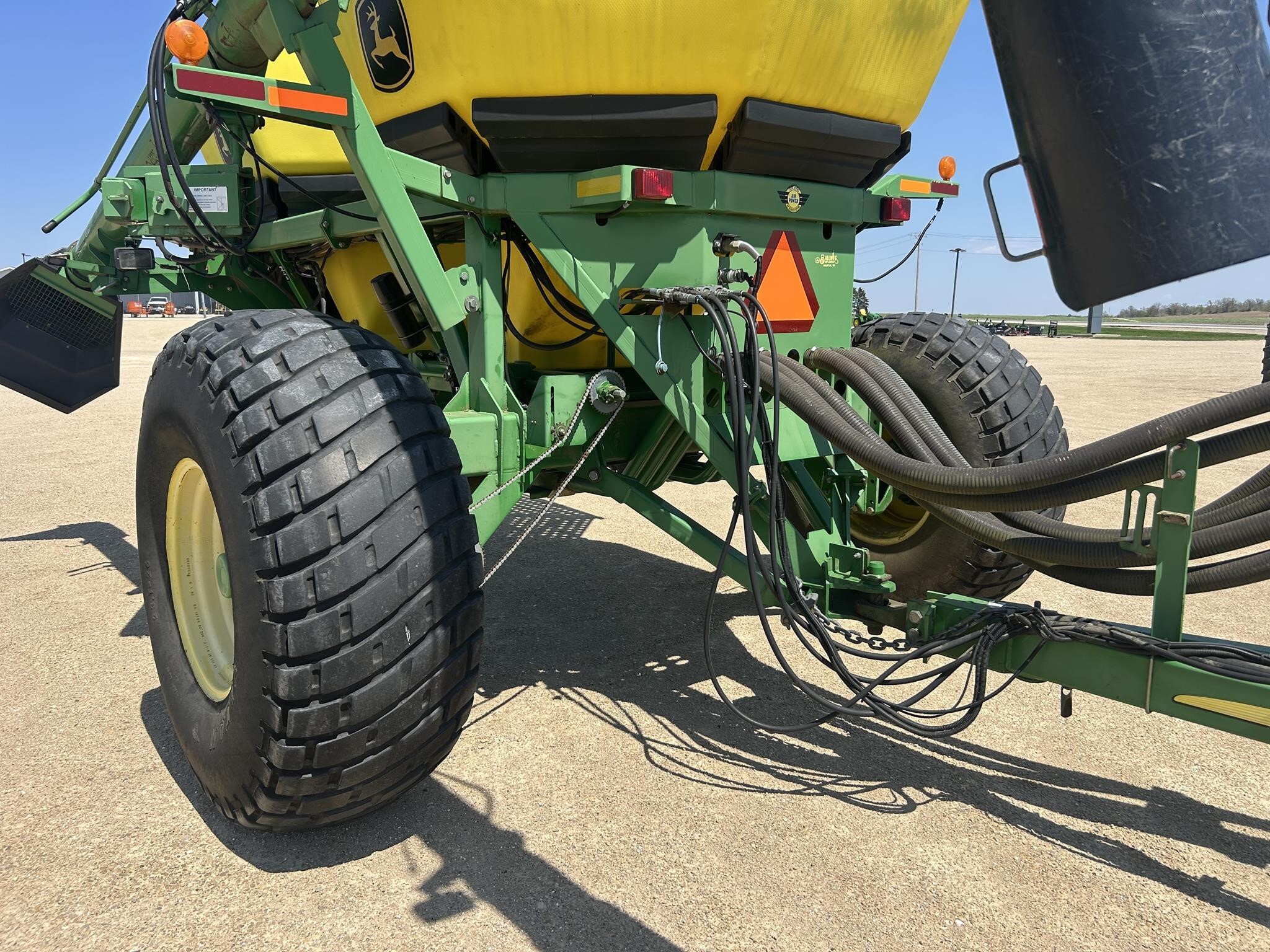  John Deere 1890 CCS Air Seeder