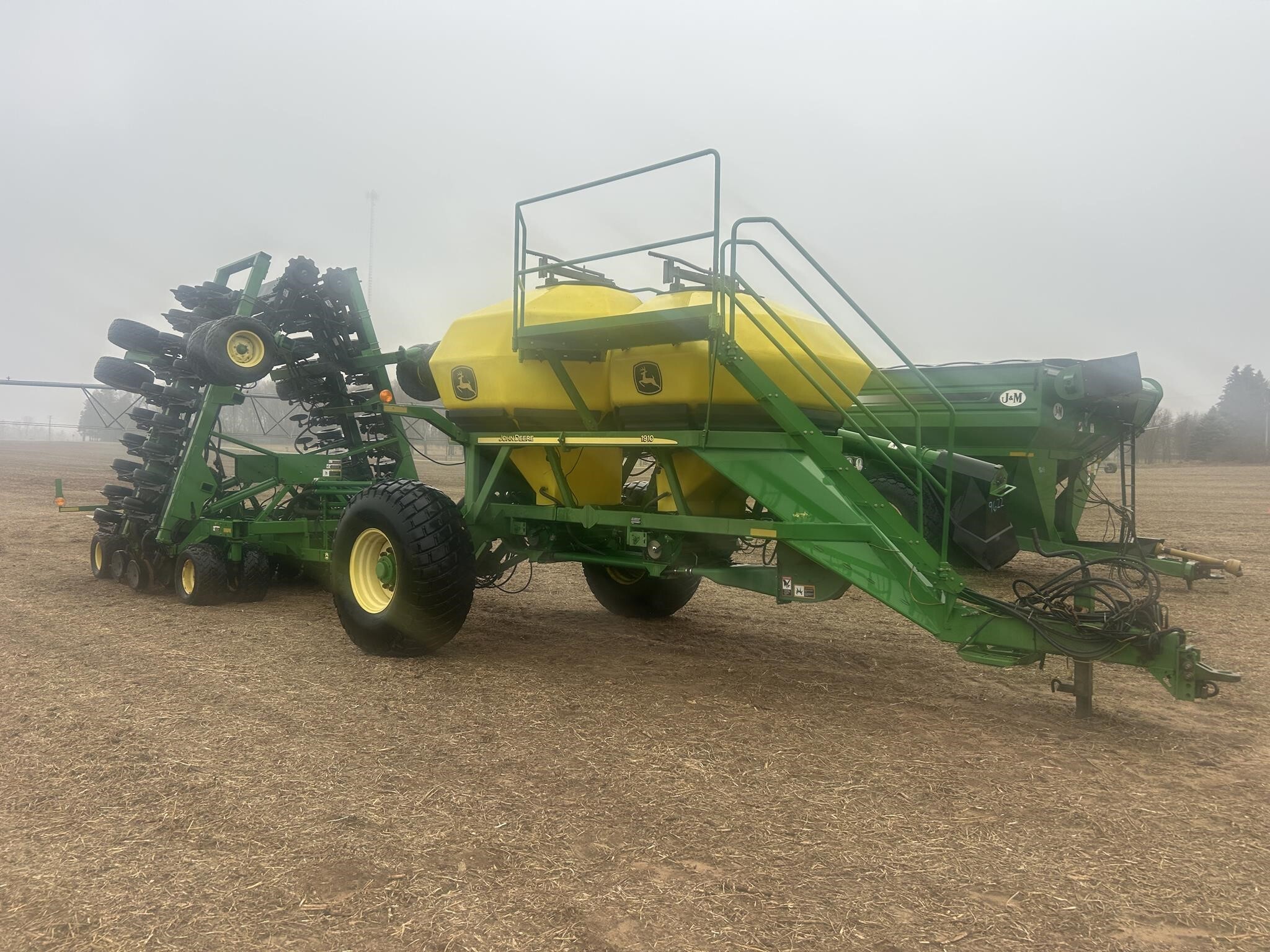 John Deere 1890 CCS Air Seeder