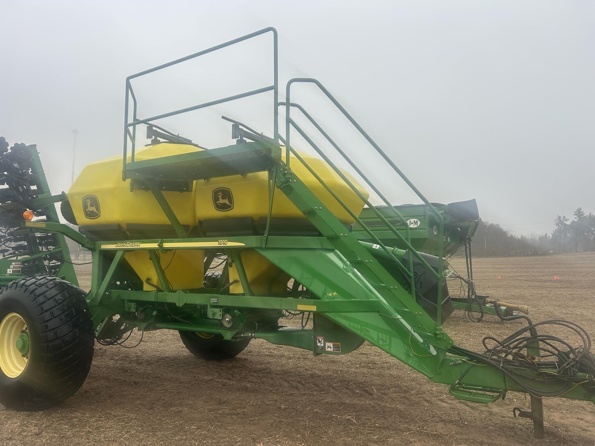  John Deere 1890 CCS Air Seeder
