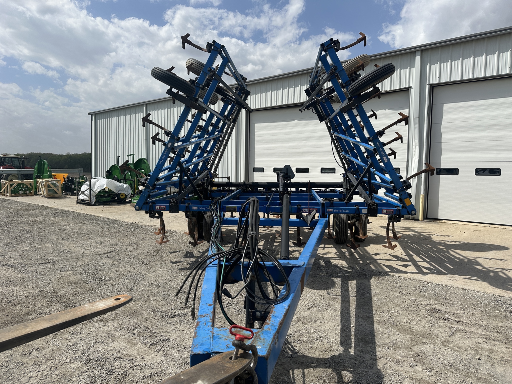 1996 DMI Tigermate II Field Cultivator