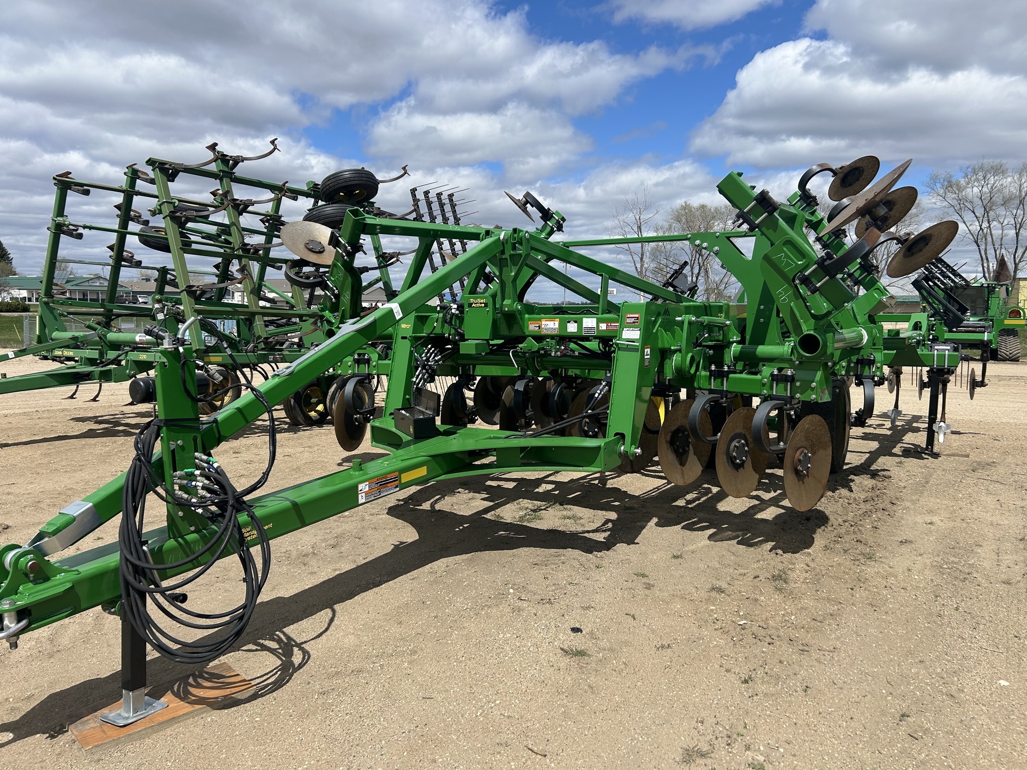 2024 John Deere 2730 Disk Chisel
