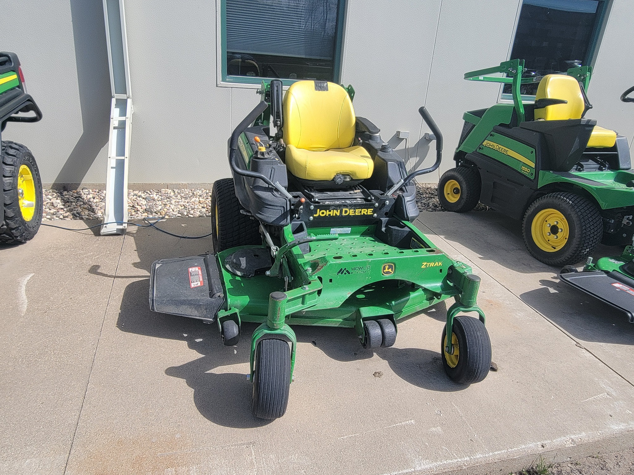 2016 John Deere Z930M Lawn Mower