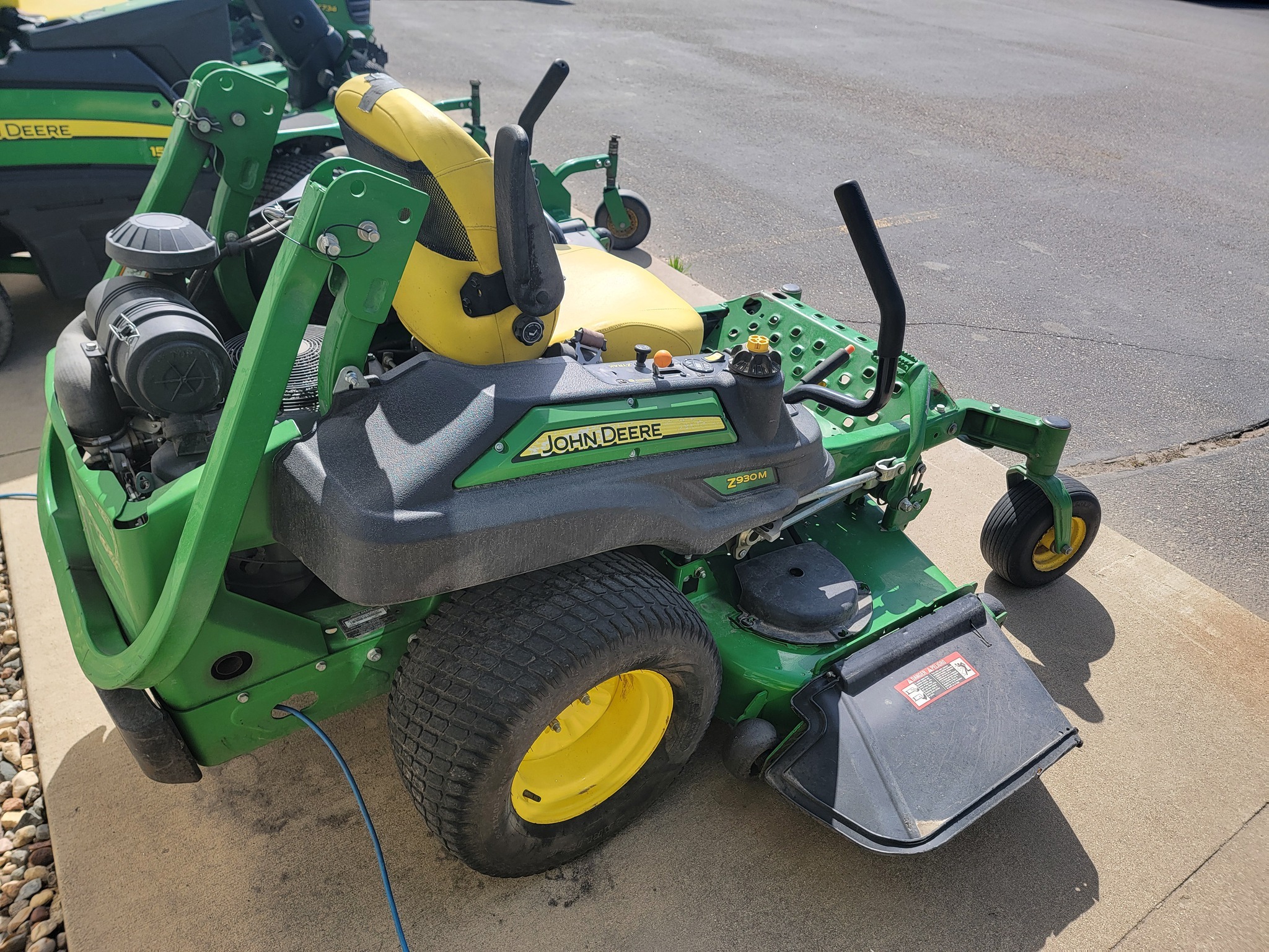 2016 John Deere Z930M Lawn Mower