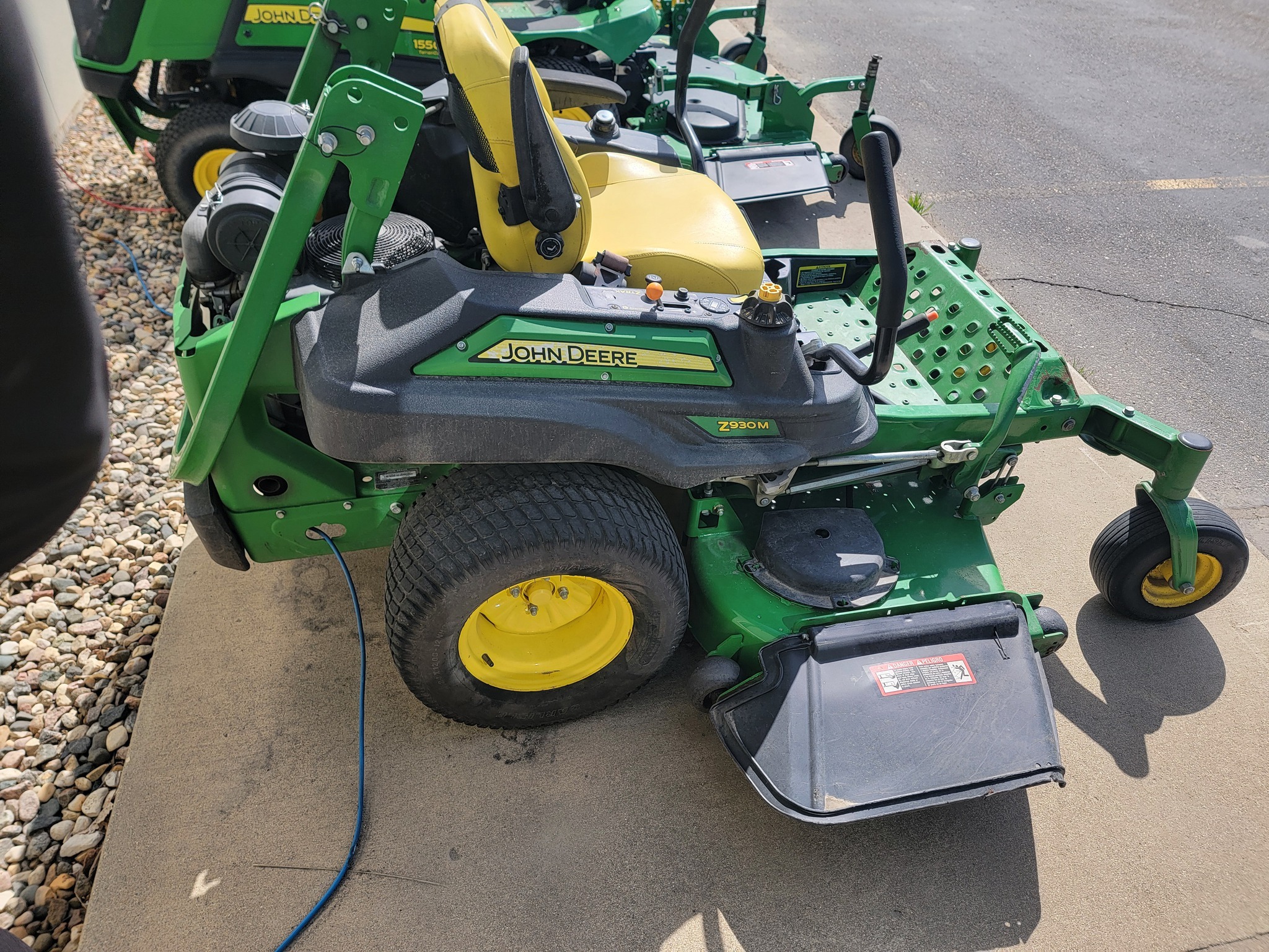 2016 John Deere Z930M Lawn Mower