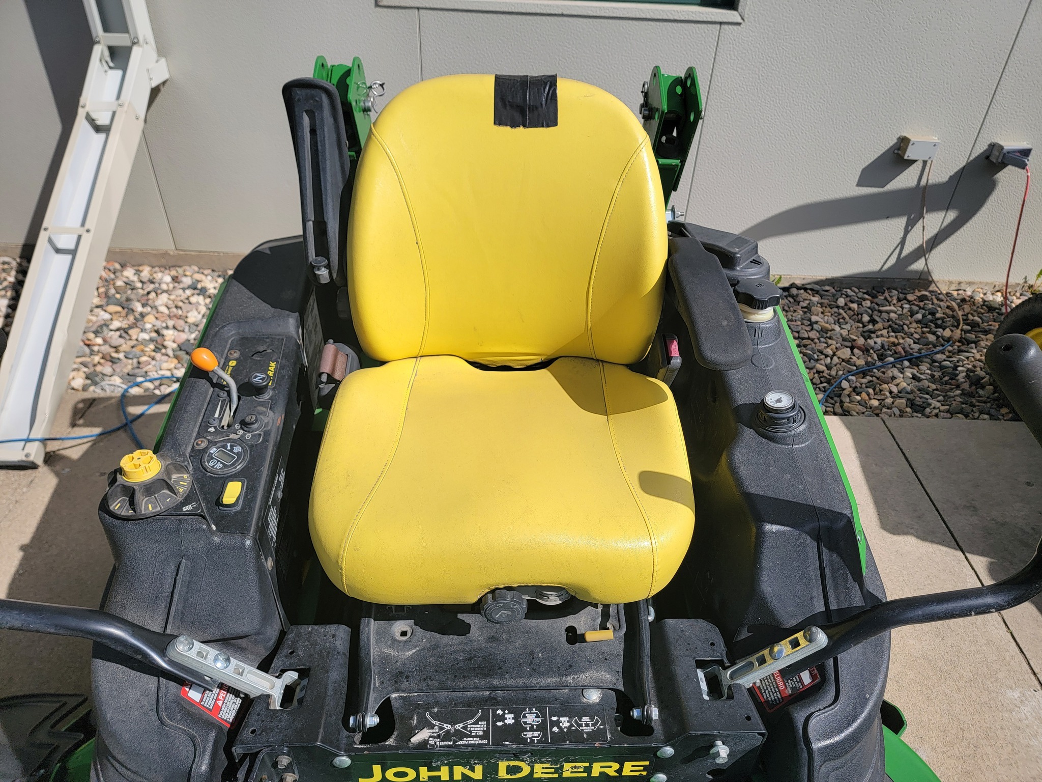 2016 John Deere Z930M Lawn Mower