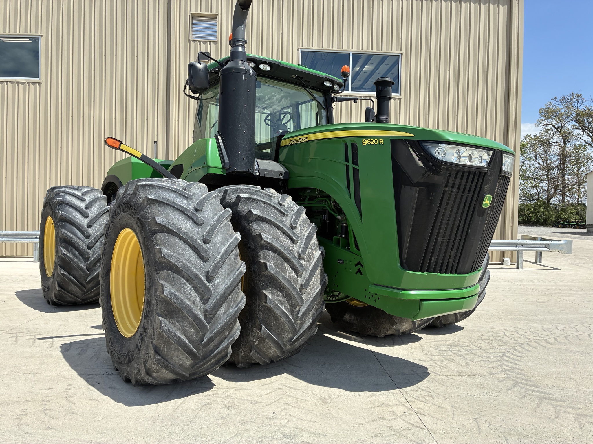 2016 John Deere 9620R Tractor