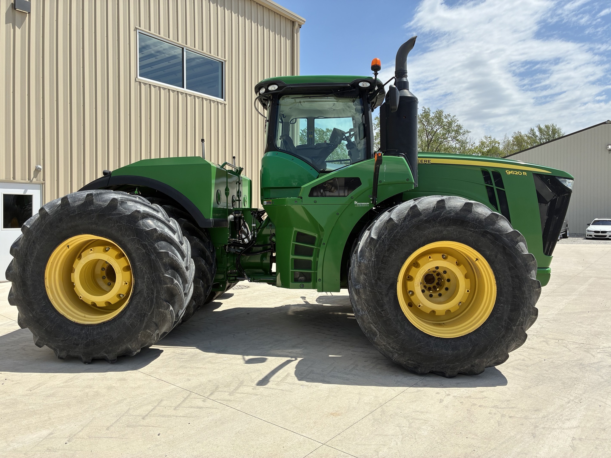 2016 John Deere 9620R Tractor