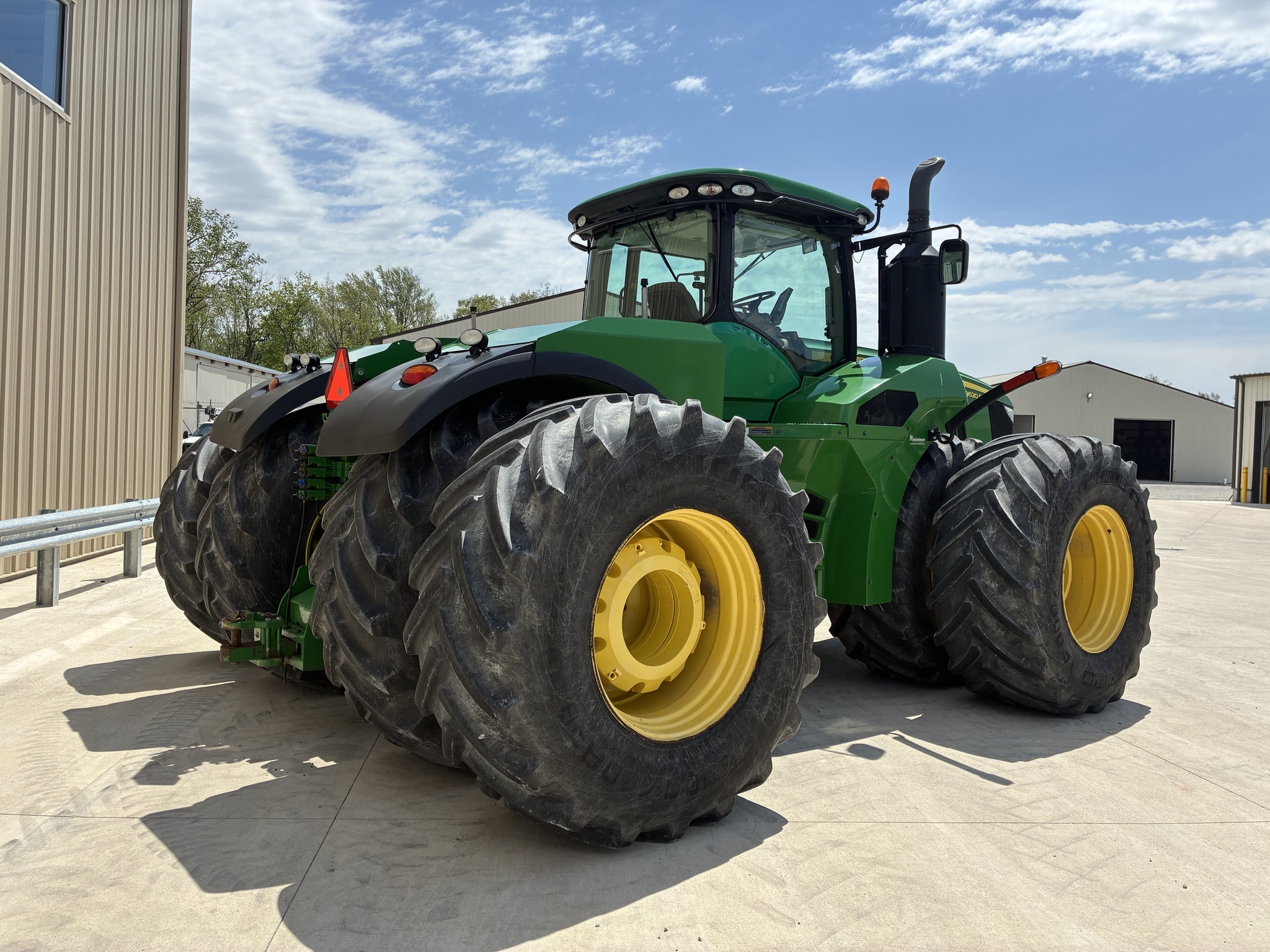 2016 John Deere 9620R Tractor