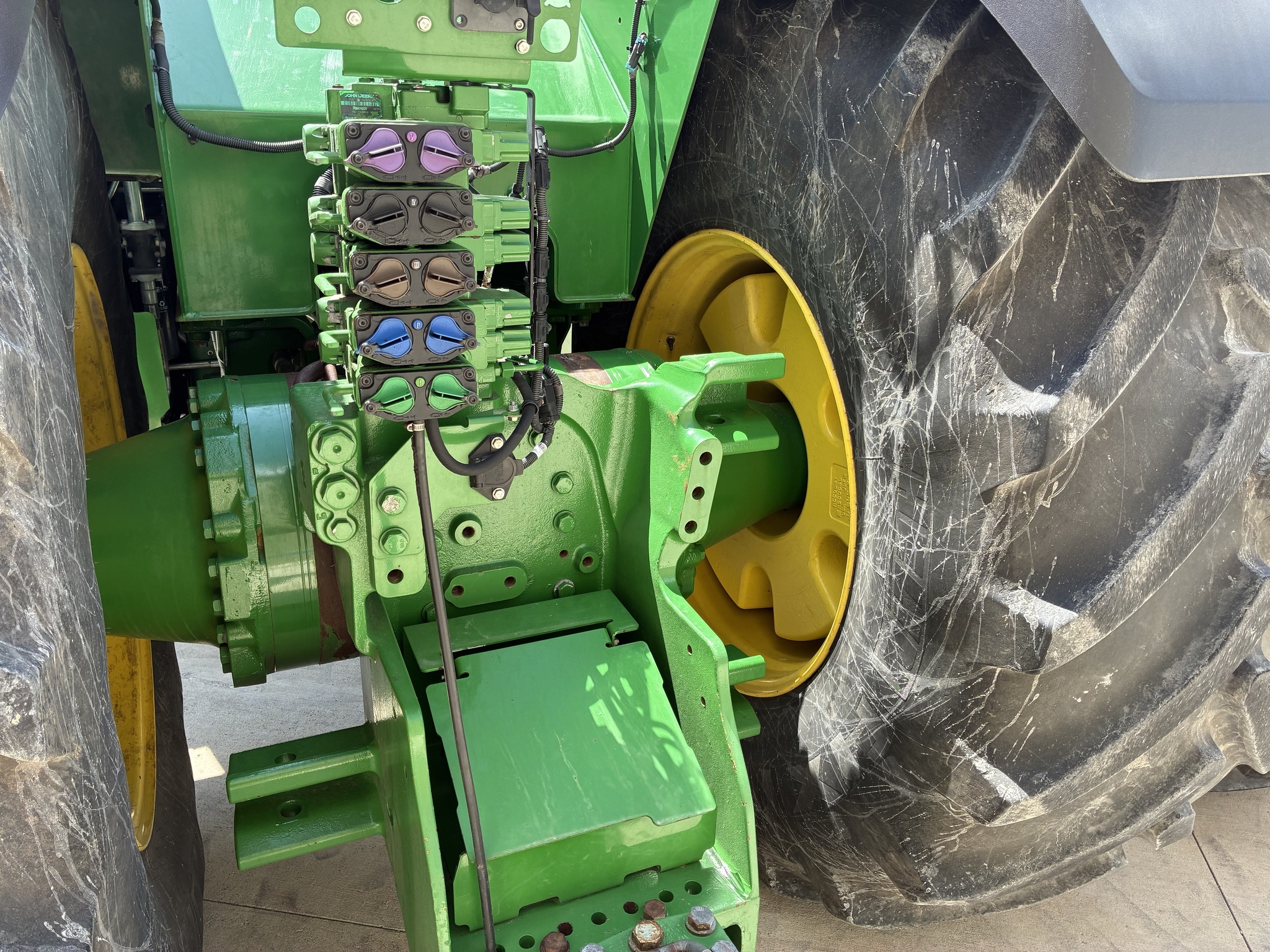 2016 John Deere 9620R Tractor