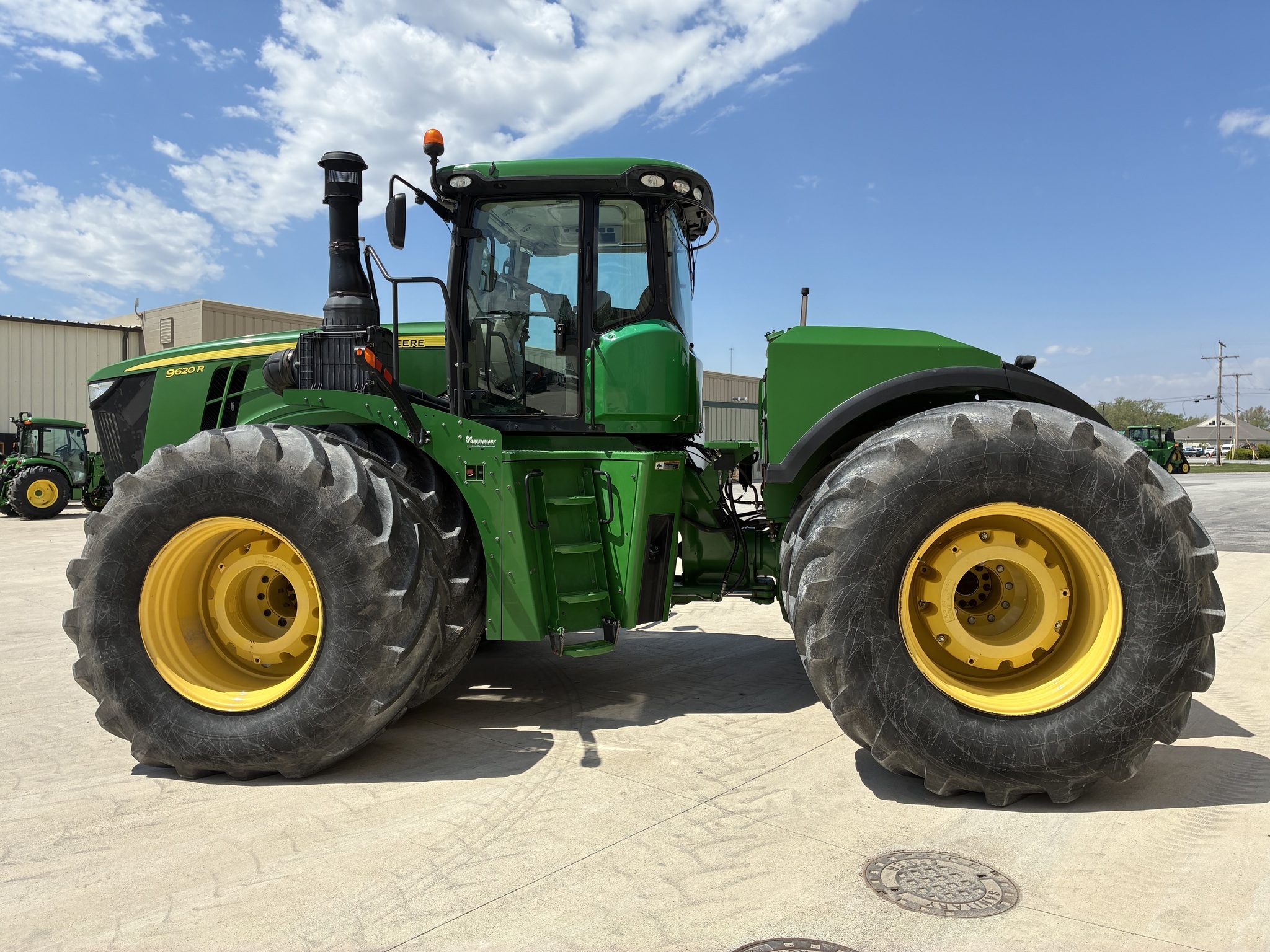 2016 John Deere 9620R Tractor