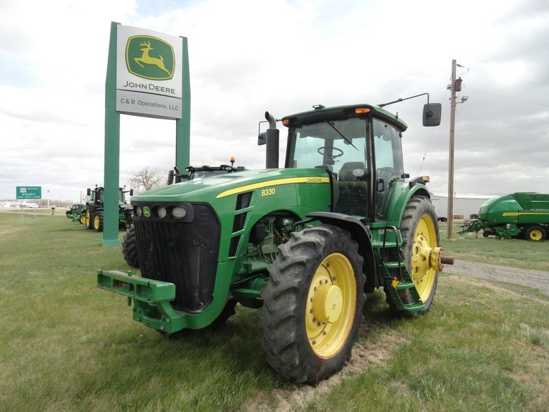 John Deere 8330 225 PTO hp Tractor
