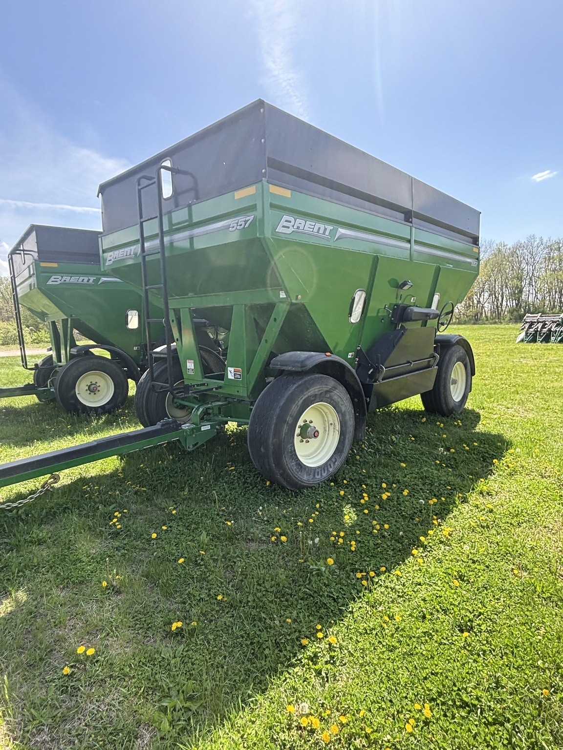  Brent 557 Gravity Wagon
