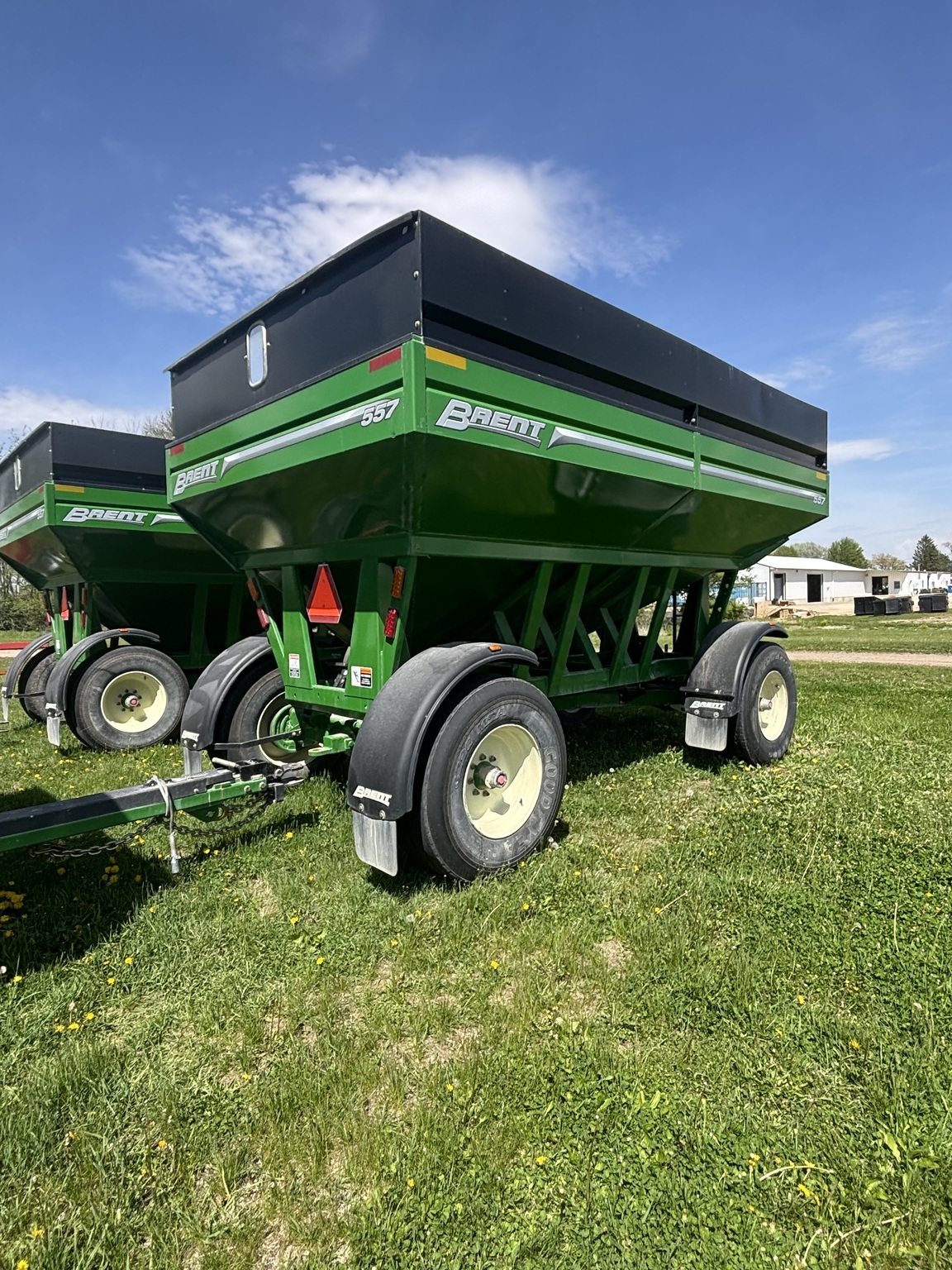  Brent 557 Gravity Wagon