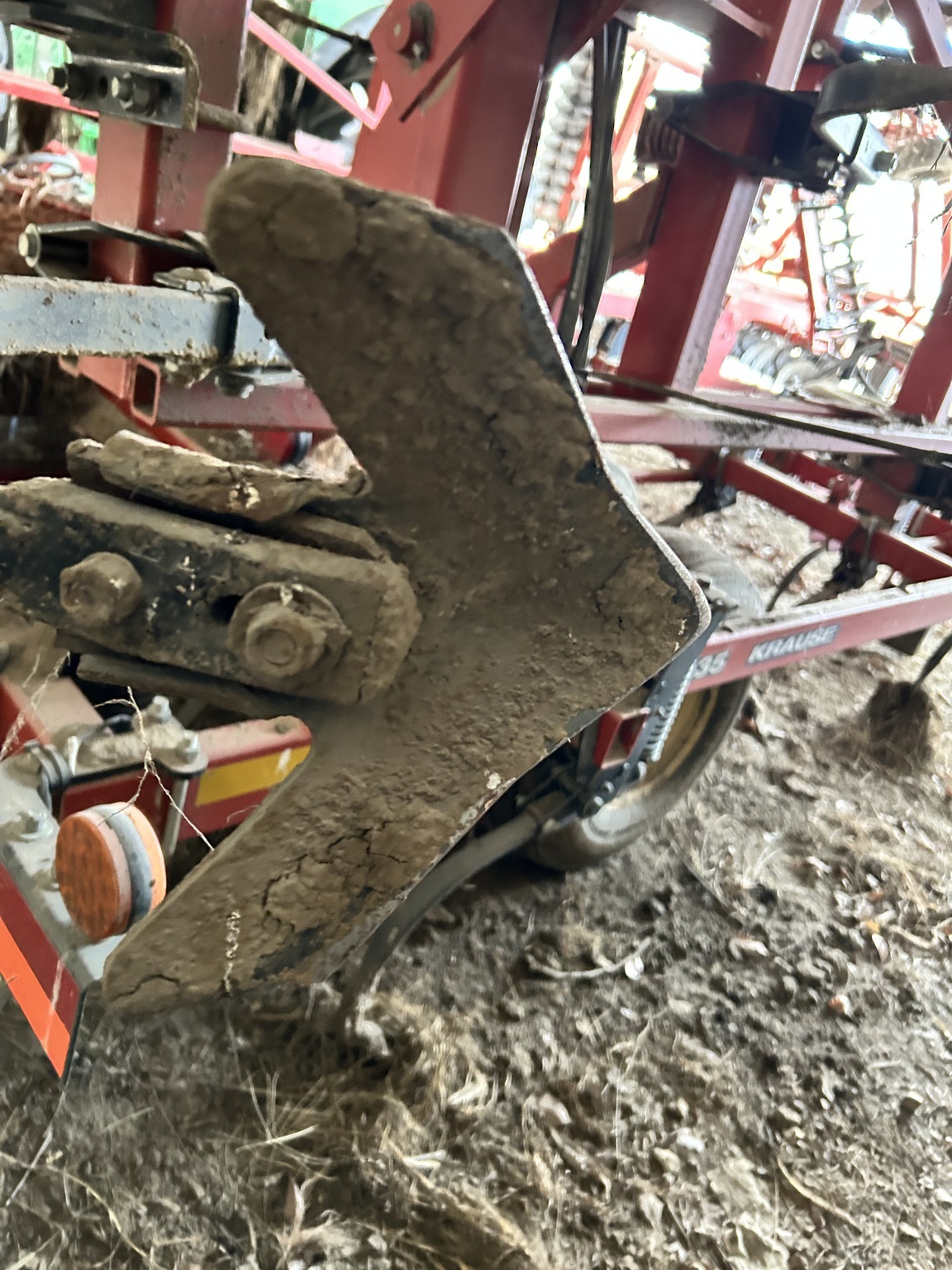 2010 Krause 5635-46 Field Cultivator
