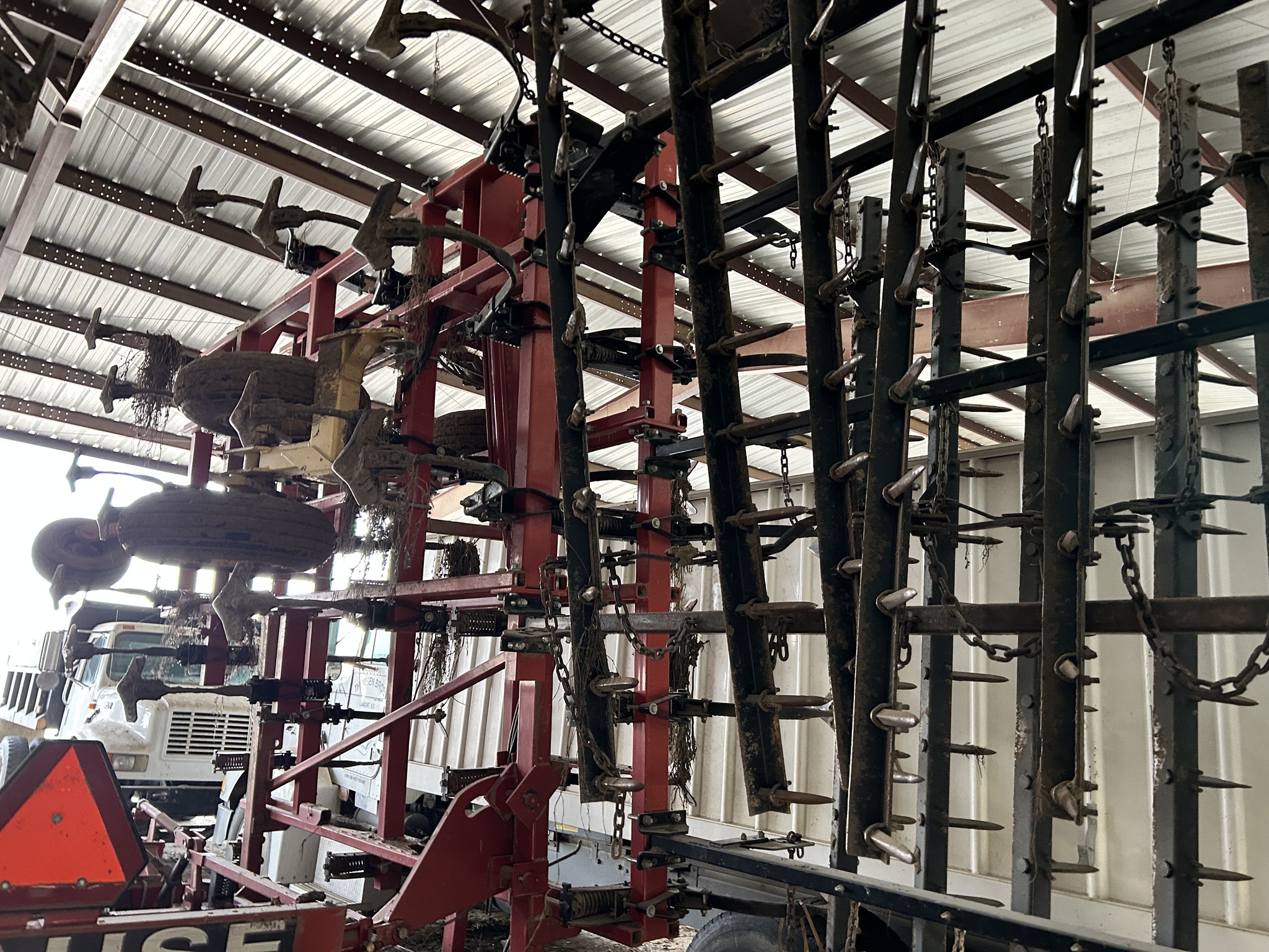 2010 Krause 5635-46 Field Cultivator
