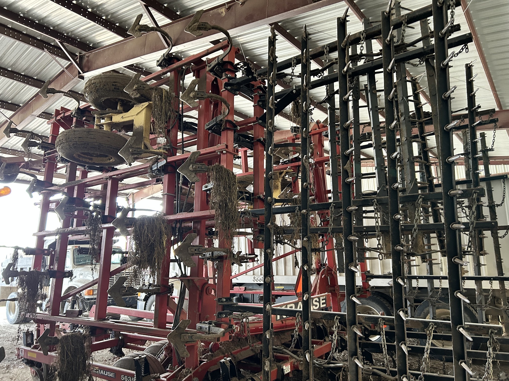 2010 Krause 5635-46 Field Cultivator