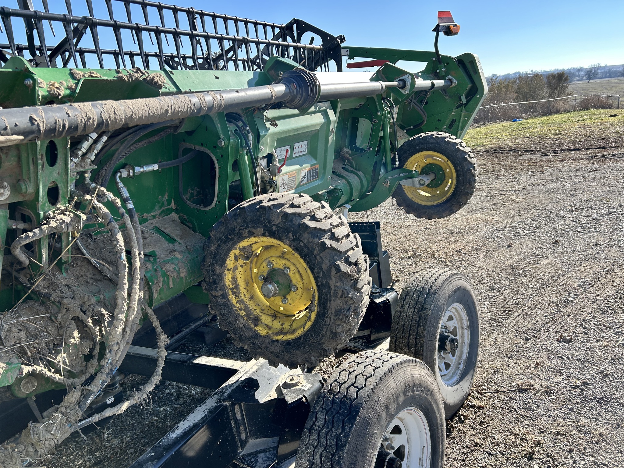 2023 John Deere HD40F Platform