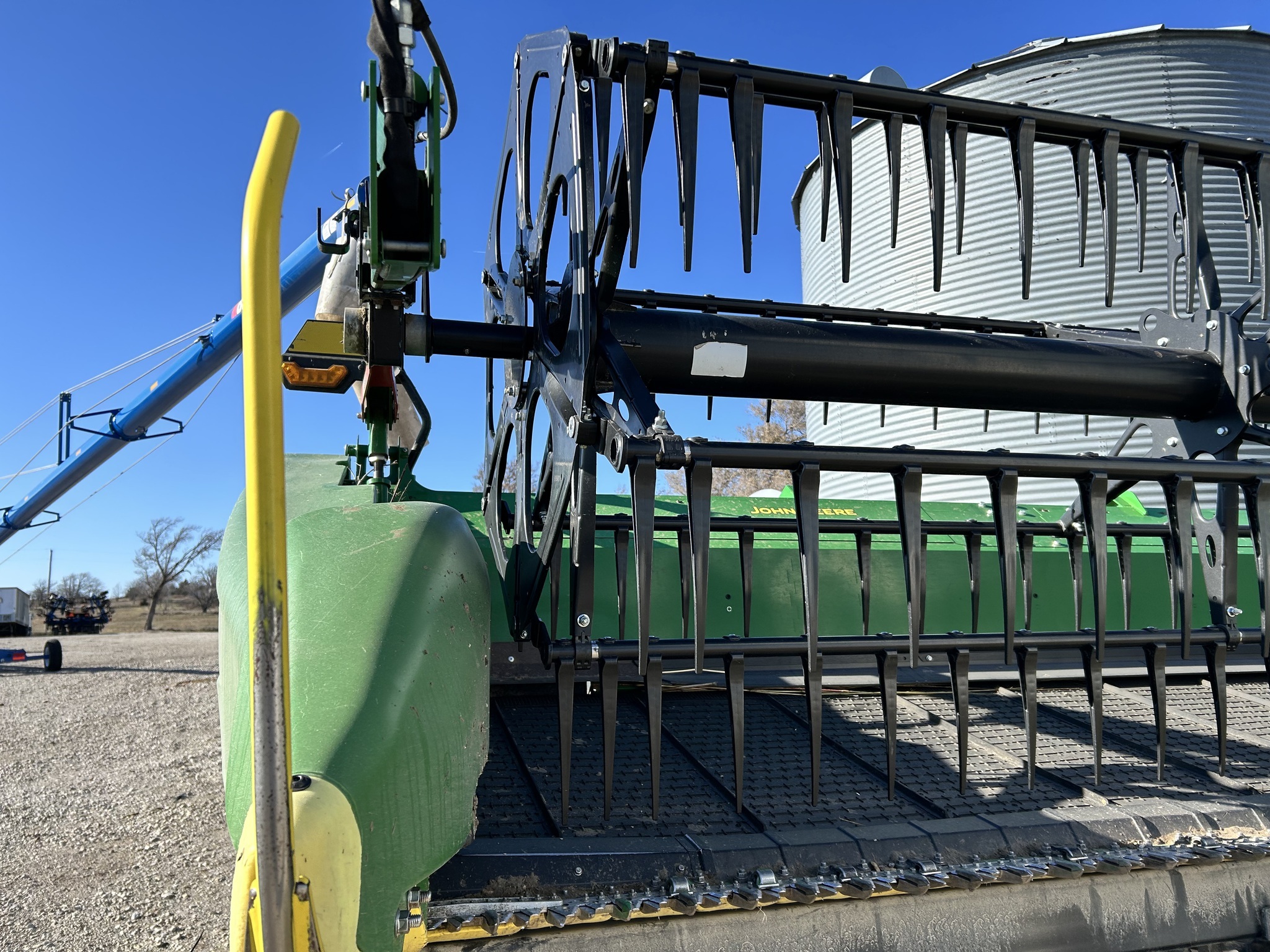 2023 John Deere HD40F Platform
