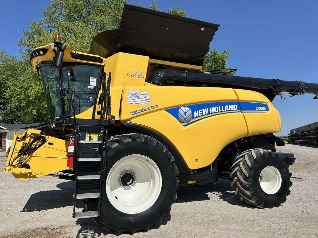 2018 New Holland CR8.90 Combine