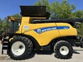 2018 New Holland CR8.90 Combine