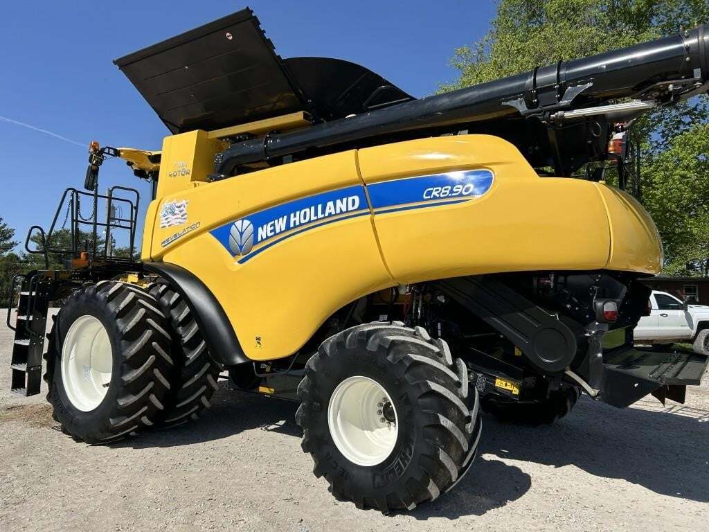2018 New Holland CR8.90 Combine