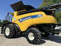 2018 New Holland CR8.90 Combine