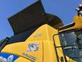2018 New Holland CR8.90 Combine