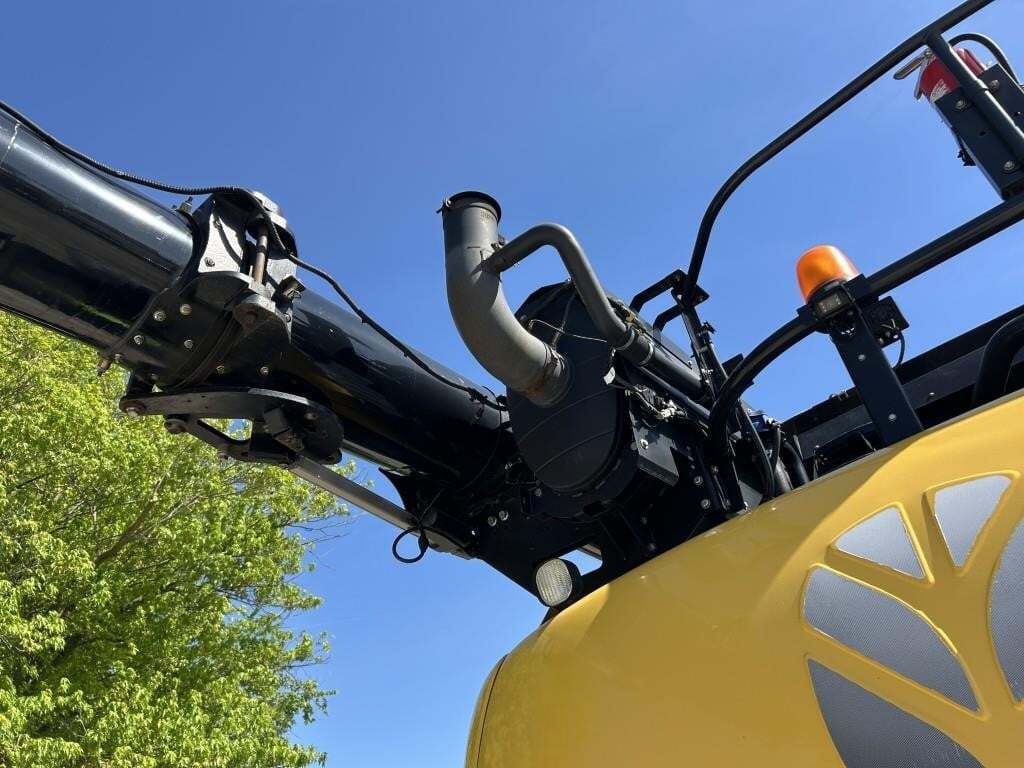 2018 New Holland CR8.90 Combine