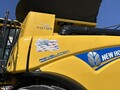 2018 New Holland CR8.90 Combine