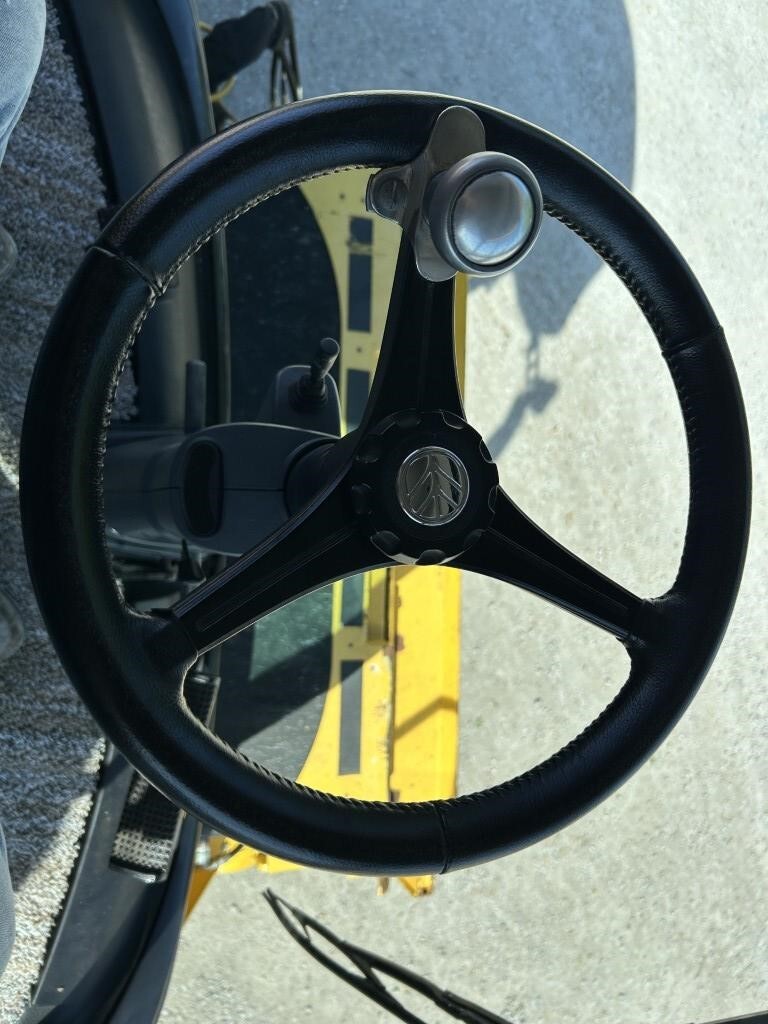 2018 New Holland CR8.90 Combine