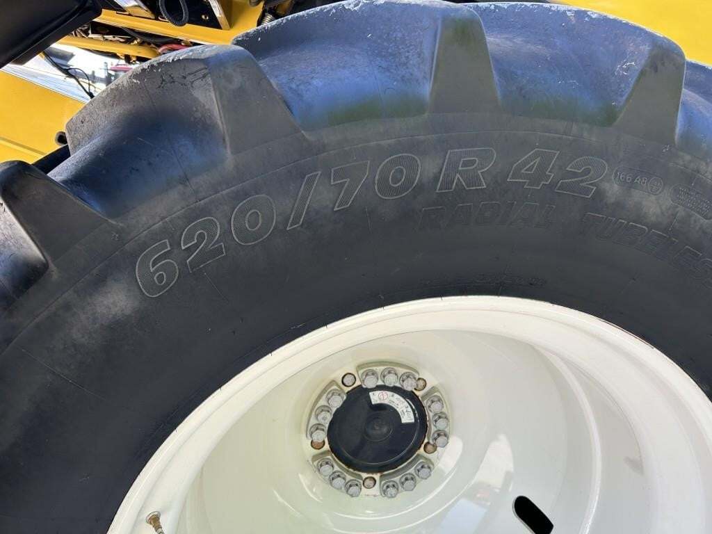2018 New Holland CR8.90 Combine