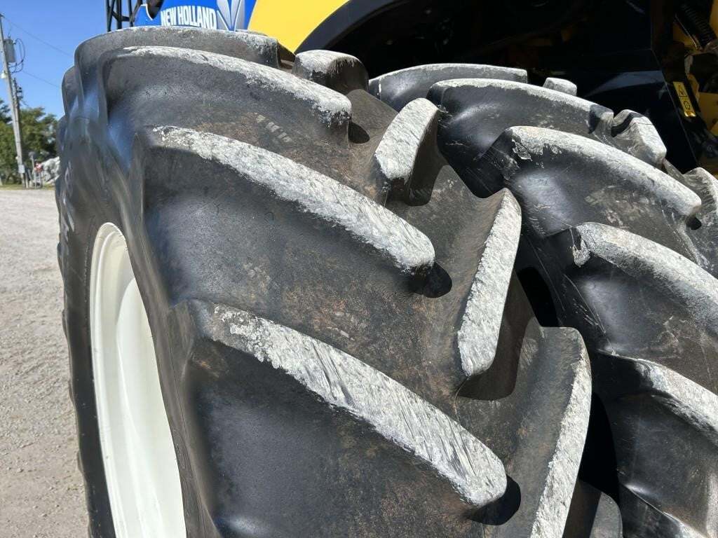 2018 New Holland CR8.90 Combine