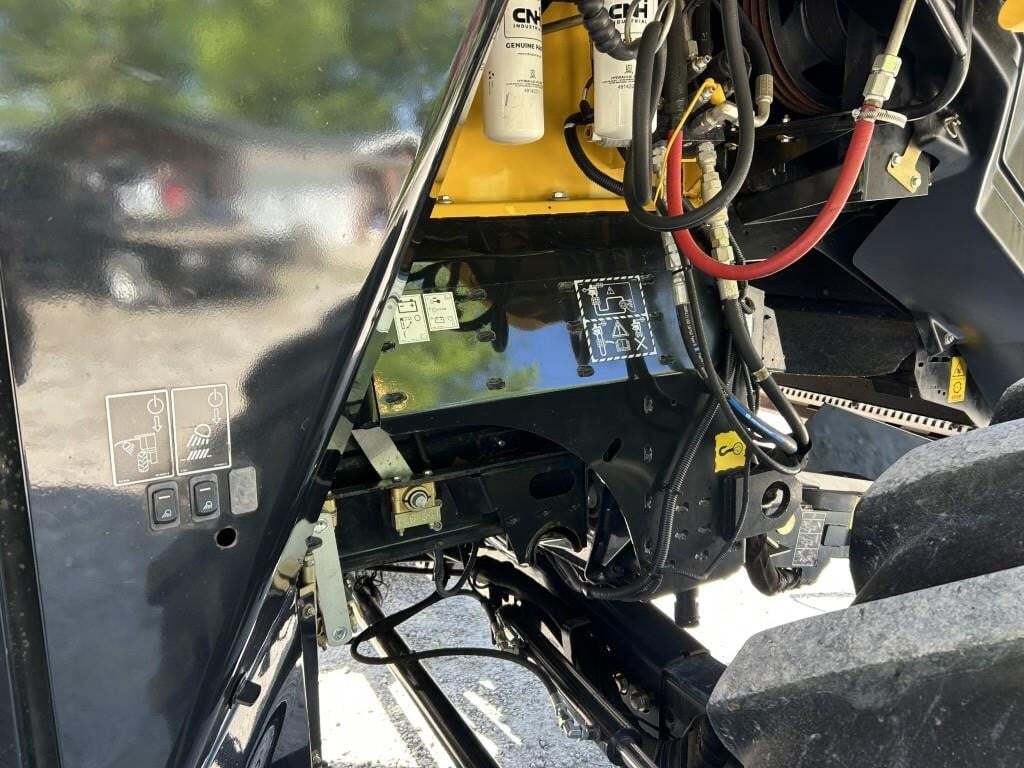 2018 New Holland CR8.90 Combine